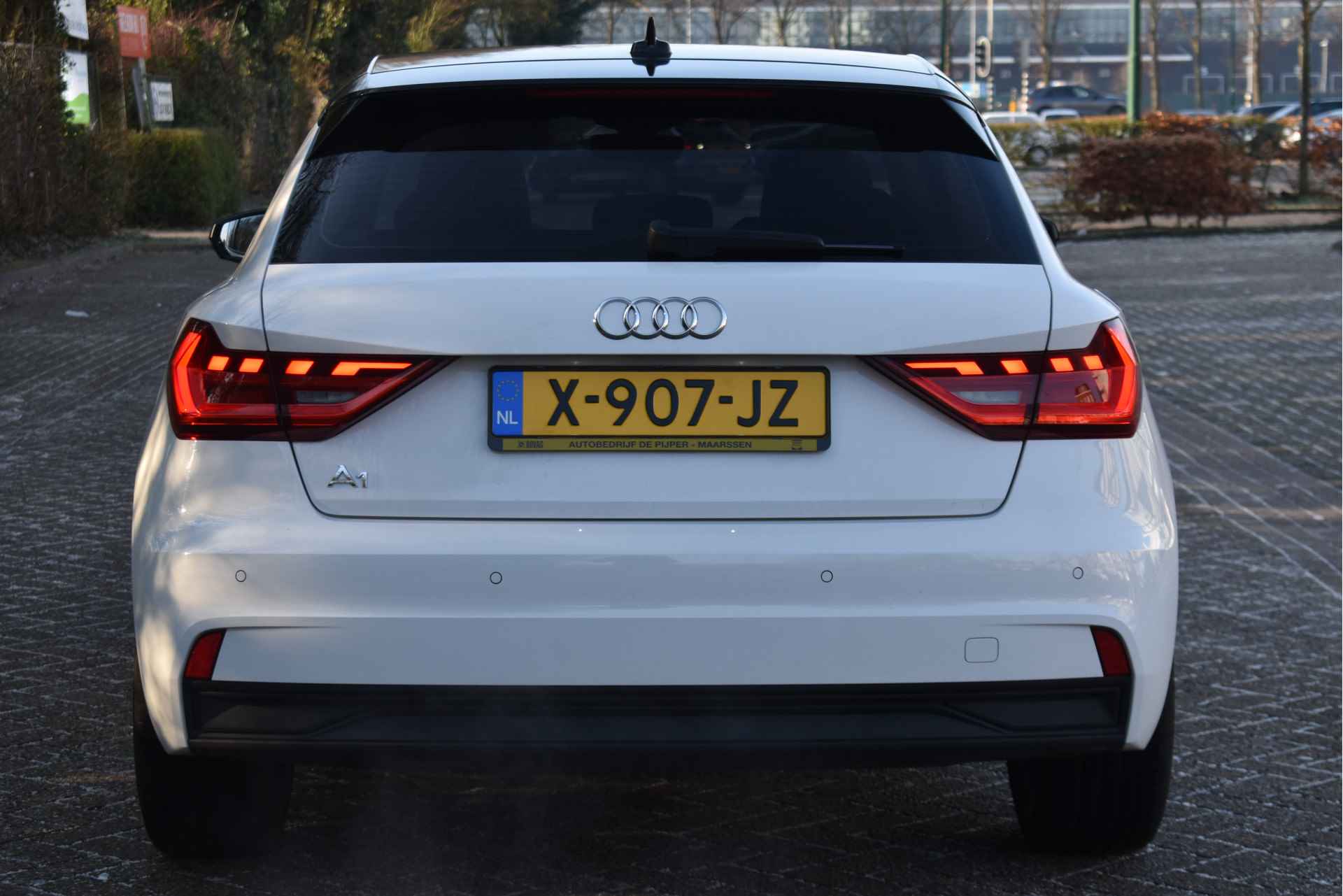 Audi A1 Sportback 35 TFSI PRO LINE 150 PK Bi-Tone | Z+W banden | Carplay | Stoelverwarming | VIrtual Cockpit | Cruise Control | DAB | Full LED - 7/50