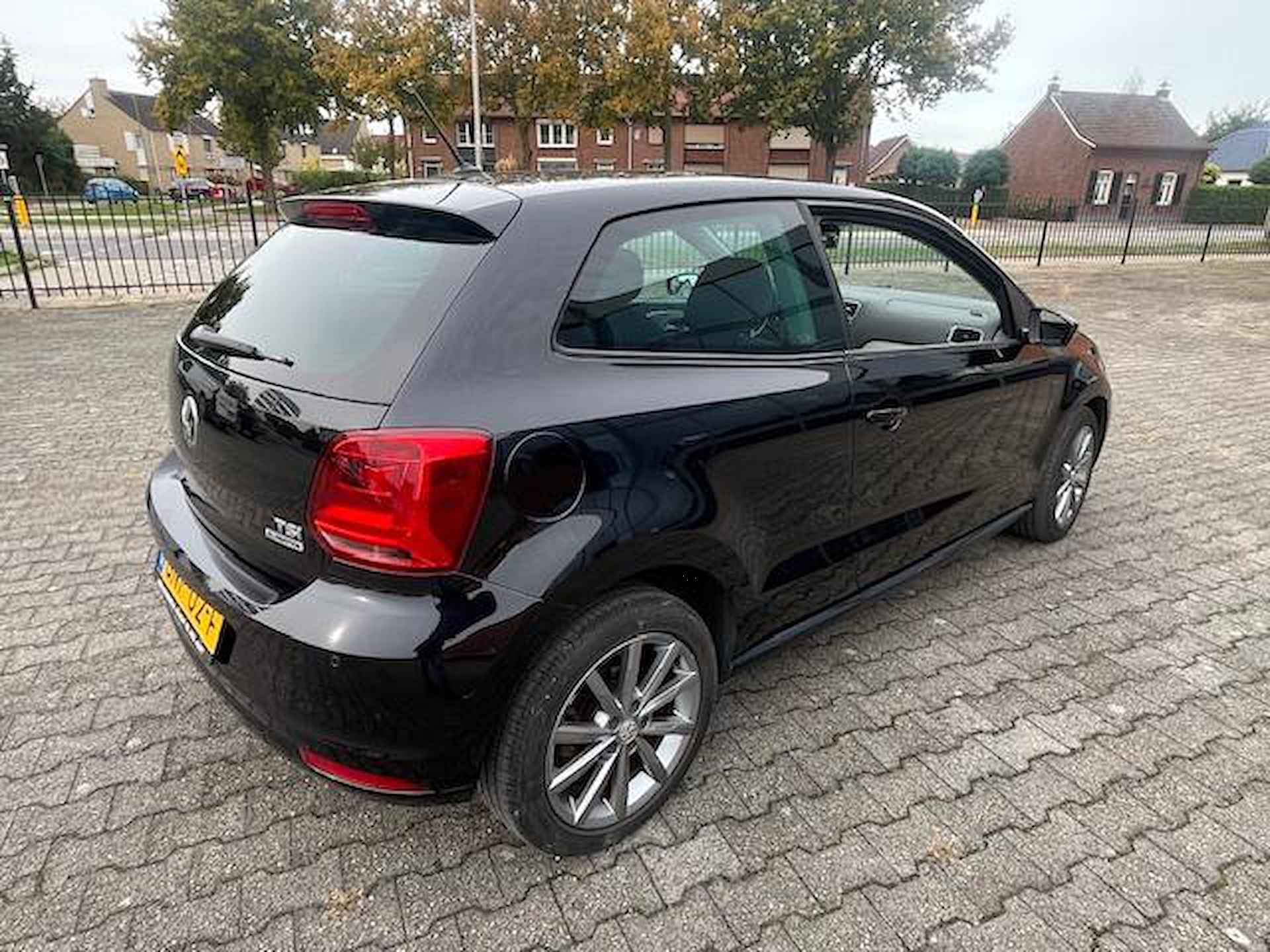 Volkswagen Polo 1.2 TSI Comfortline, incl 1 jaar bovaggarantie - 24/25