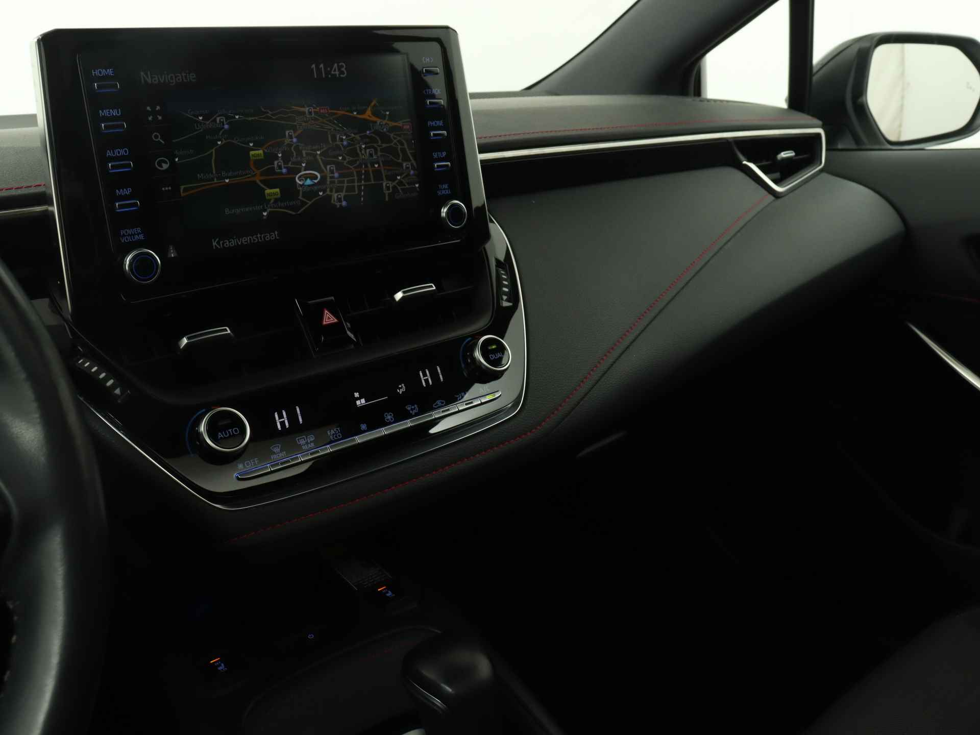 Toyota Corolla 1.8 Hybrid Executive | Navigatie | Panoramadak | Apple CarPlay | - 8/46