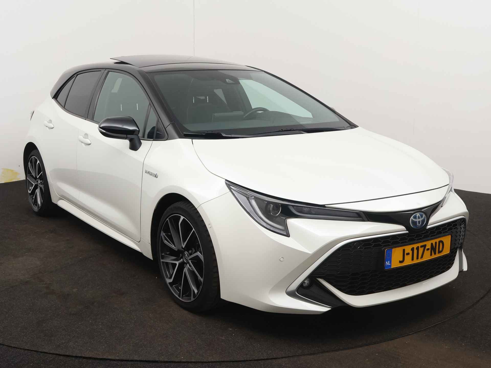 Toyota Corolla 1.8 Hybrid Executive | Navigatie | Panoramadak | Apple CarPlay | - 29/46