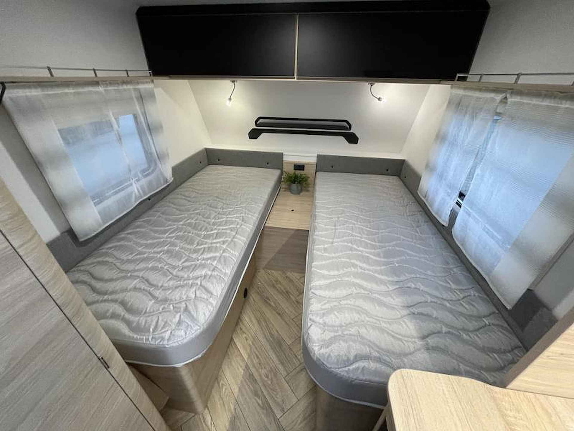 Caravelair Sport-Line 492 Enkele bedden XL Koelkast - 20/24