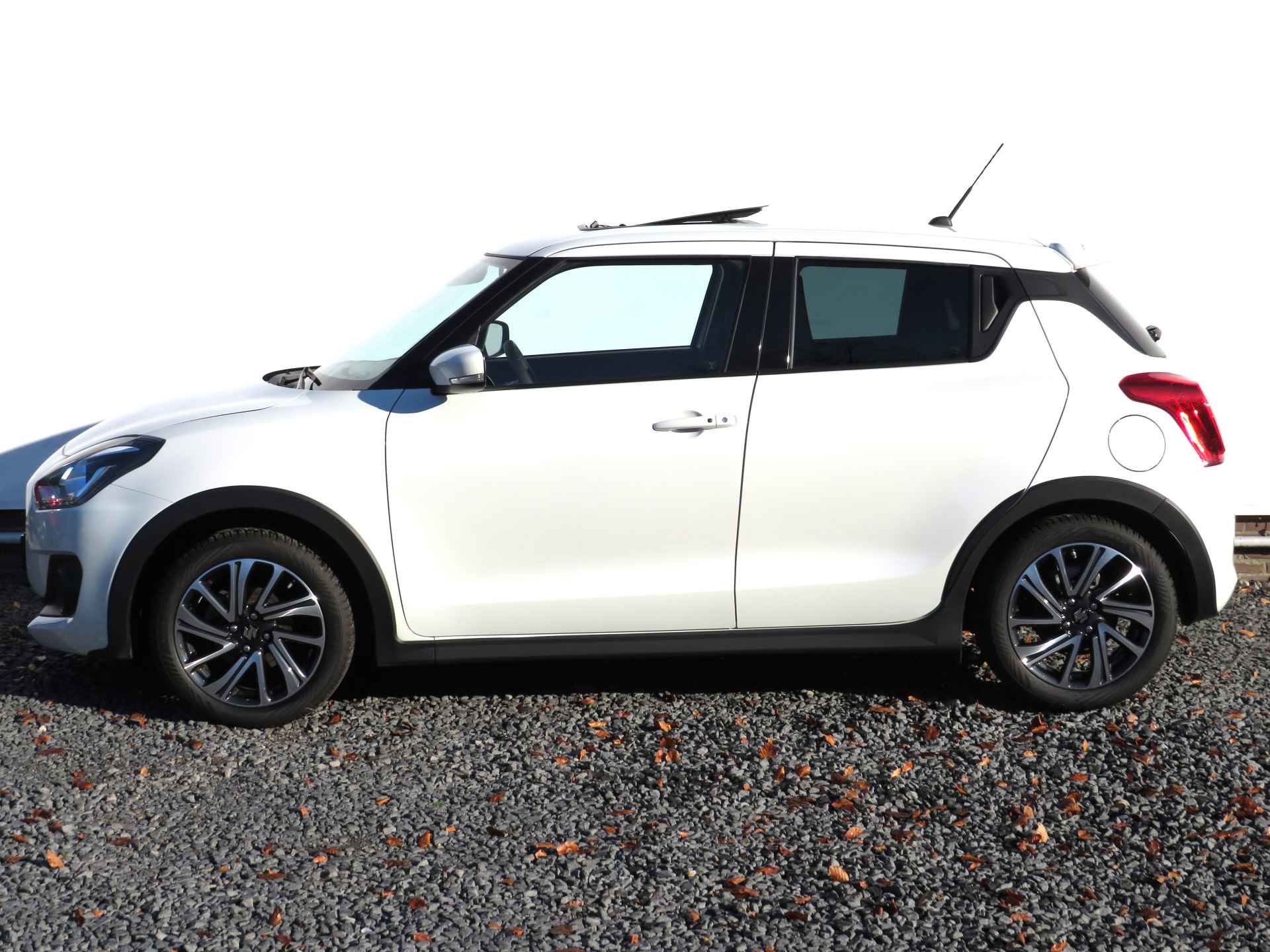 Suzuki Swift 1.2 Style Smart Hybrid, ORG NL, 1e Eig. Dealer onderhouden, Sportline pakket en Schuif/kanteldak! - 3/42