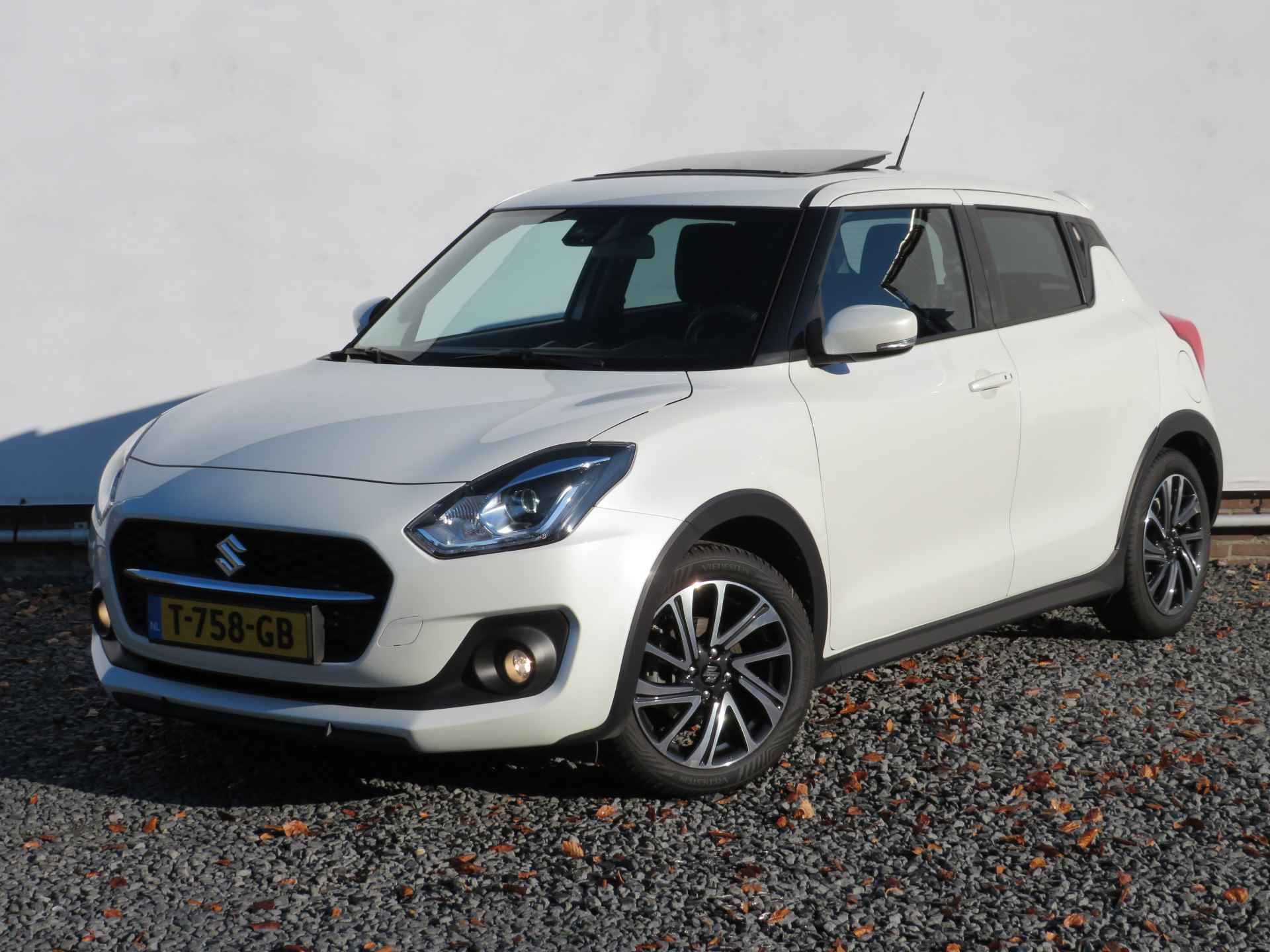 Suzuki Swift 1.2 Style Smart Hybrid, ORG NL, 1e Eig. Dealer onderhouden, Sportline pakket en Schuif/kanteldak! - 5/42