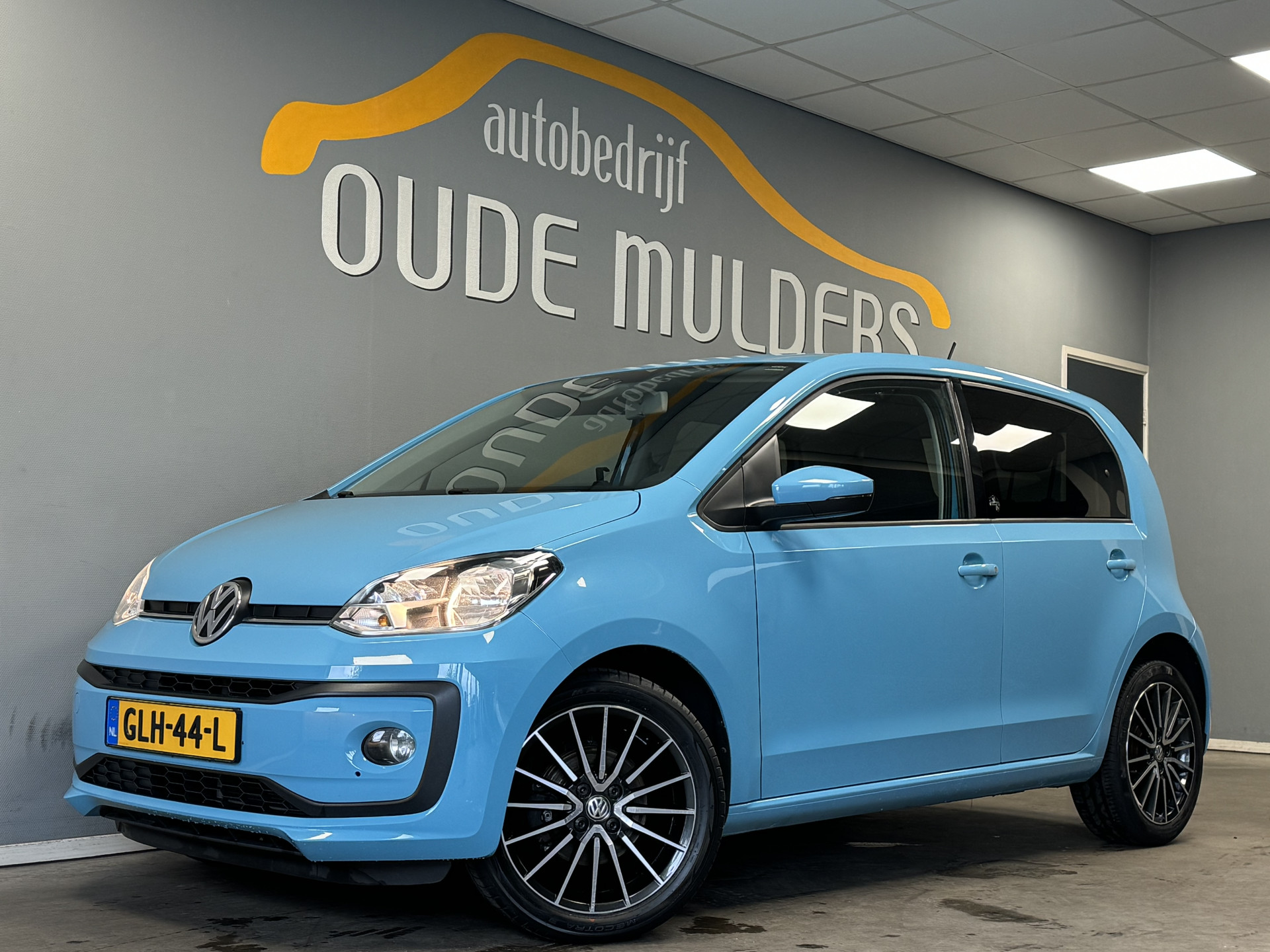 Volkswagen up! 1.0 move up! BlueMotion Cruise/Stoelverwarming/Parkeersensoren