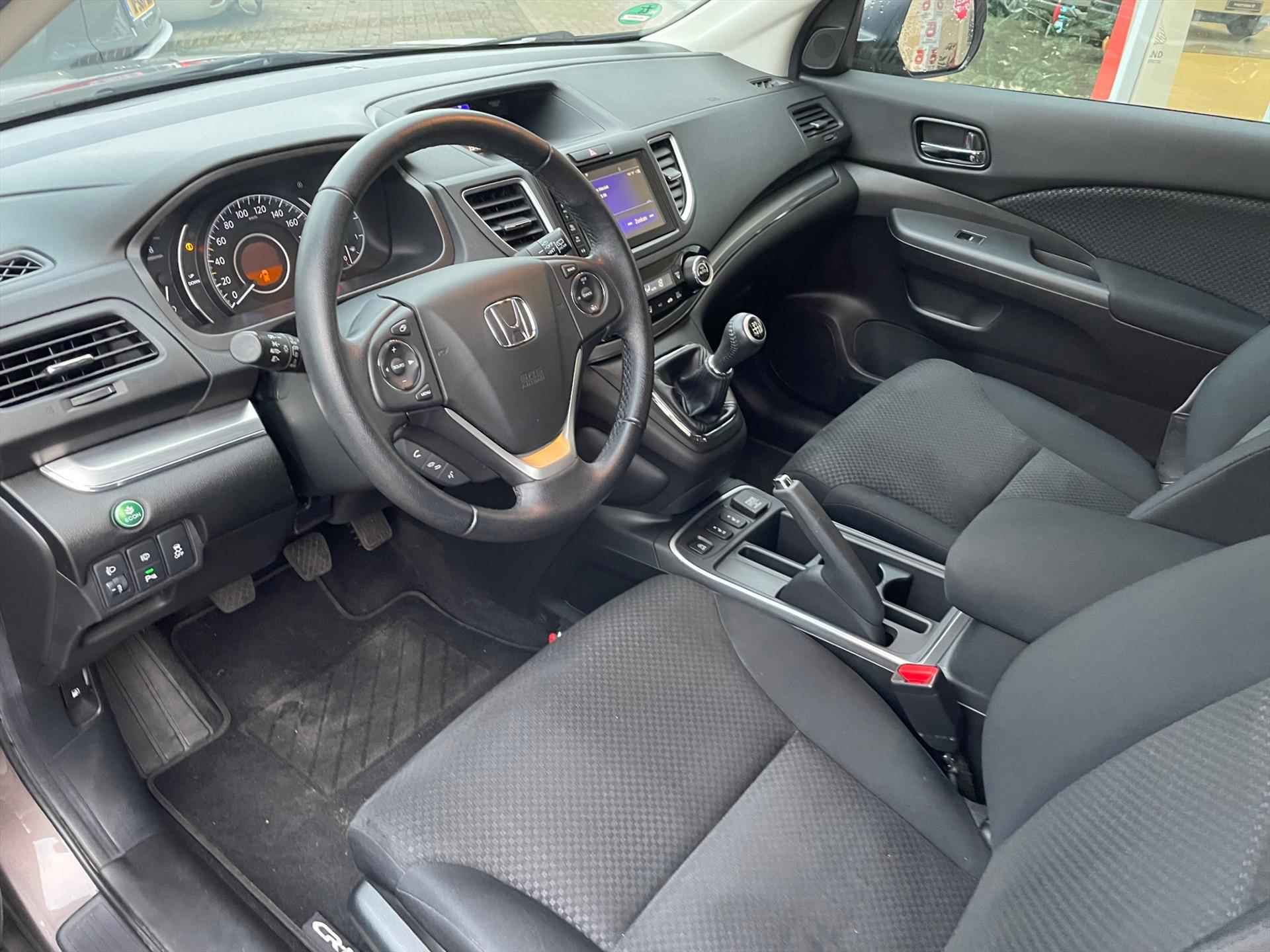 Honda CR-V 2.0i 155pk Elegance Navigatie | Camera | Climate Control | Stoelverwarming | Cruise Control | - 4/31