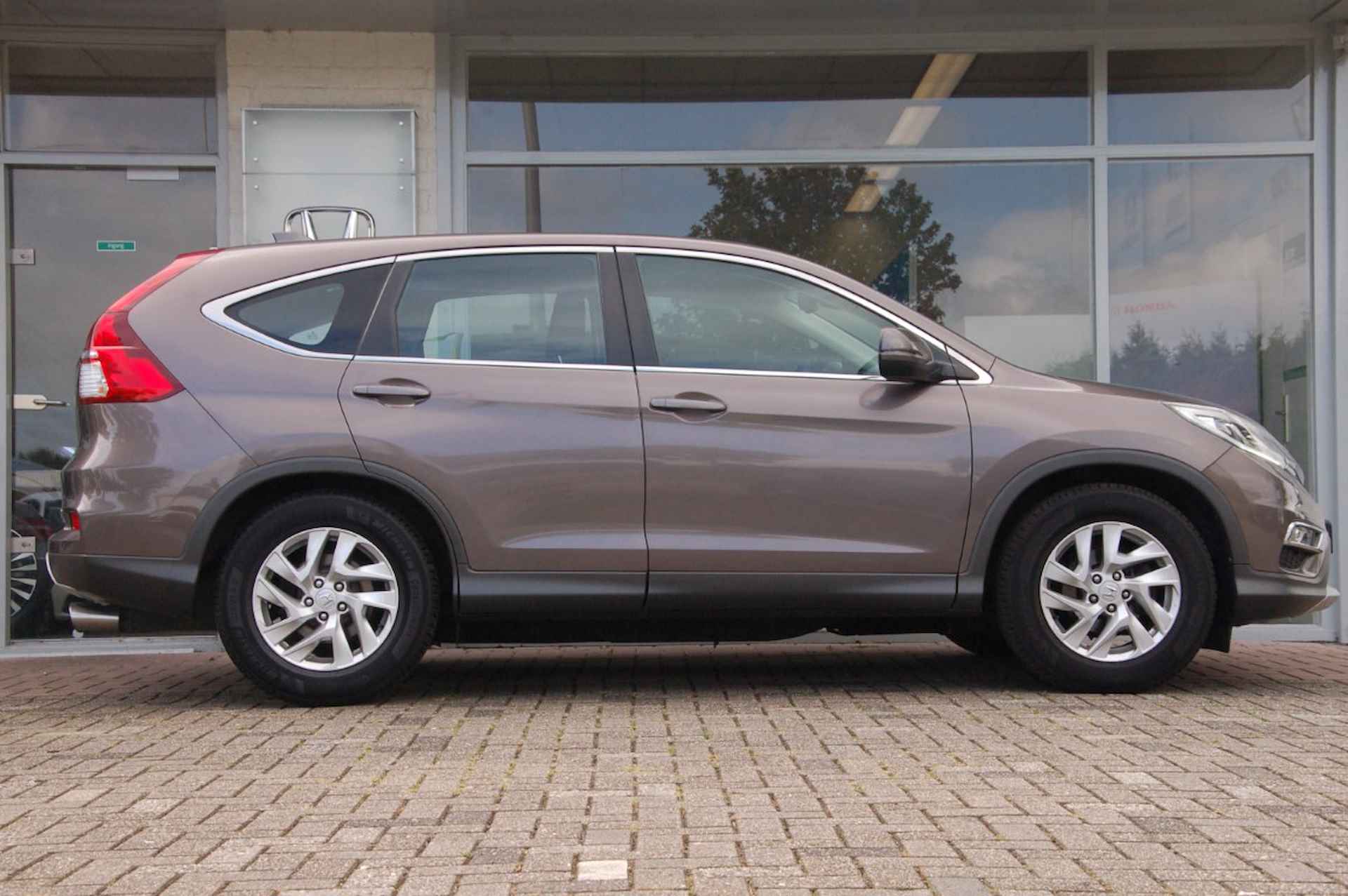 Honda CR-V 2.0 16V 155pk Elegance Navigatie | Camera | Climate Control | Stoelverwarming | Cruise Control | - 29/31