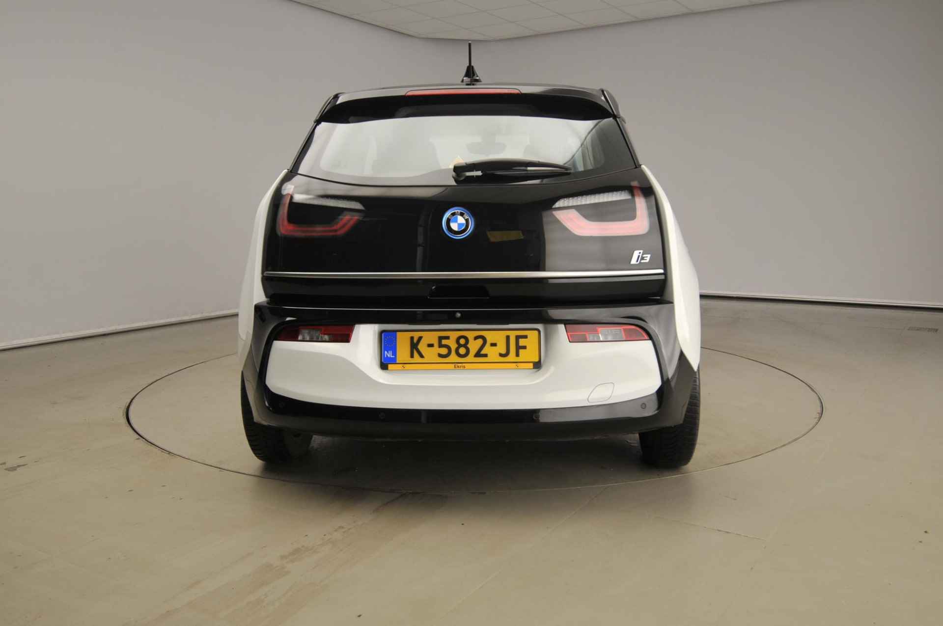 BMW i3 Executive Edition 120Ah 42 kWh | LED | Navigatie | Stoelverwarming | PDC | Clima | DAB | Alu 20 inch - 7/39