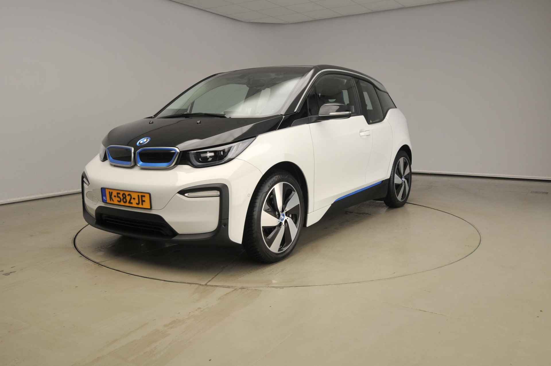 BMW i3 Executive Edition 120Ah 42 kWh | LED | Navigatie | Stoelverwarming | PDC | Clima | DAB | Alu 20 inch - 39/39