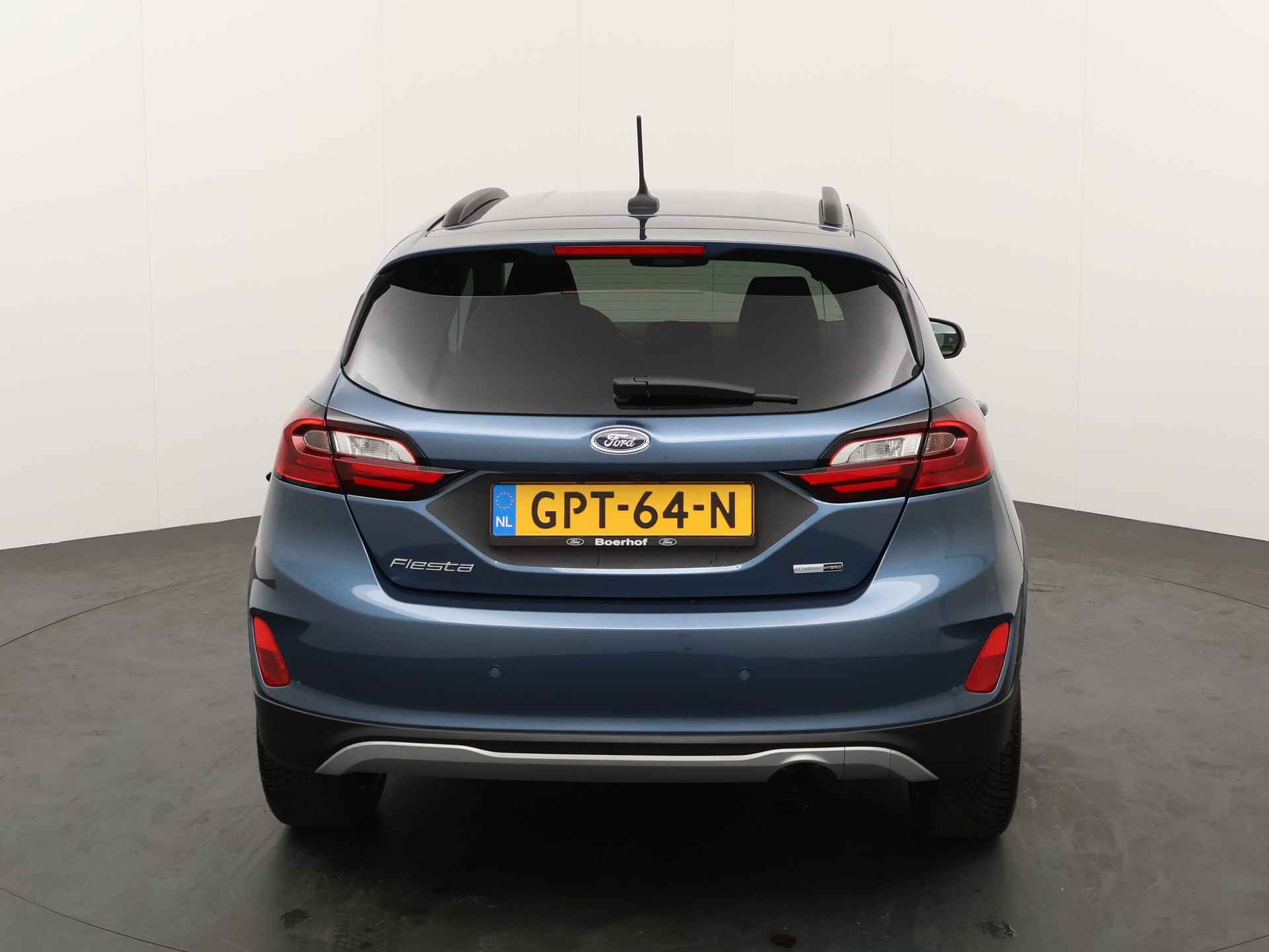 Ford Fiesta EcoBoost Hybrid 125 pk Active | AUTOMAAT I Winter Pack I Camera | Garantie t/m 6-2027 I Keyless I Adapt. Cruise | 4 seiz. banden - 4/21