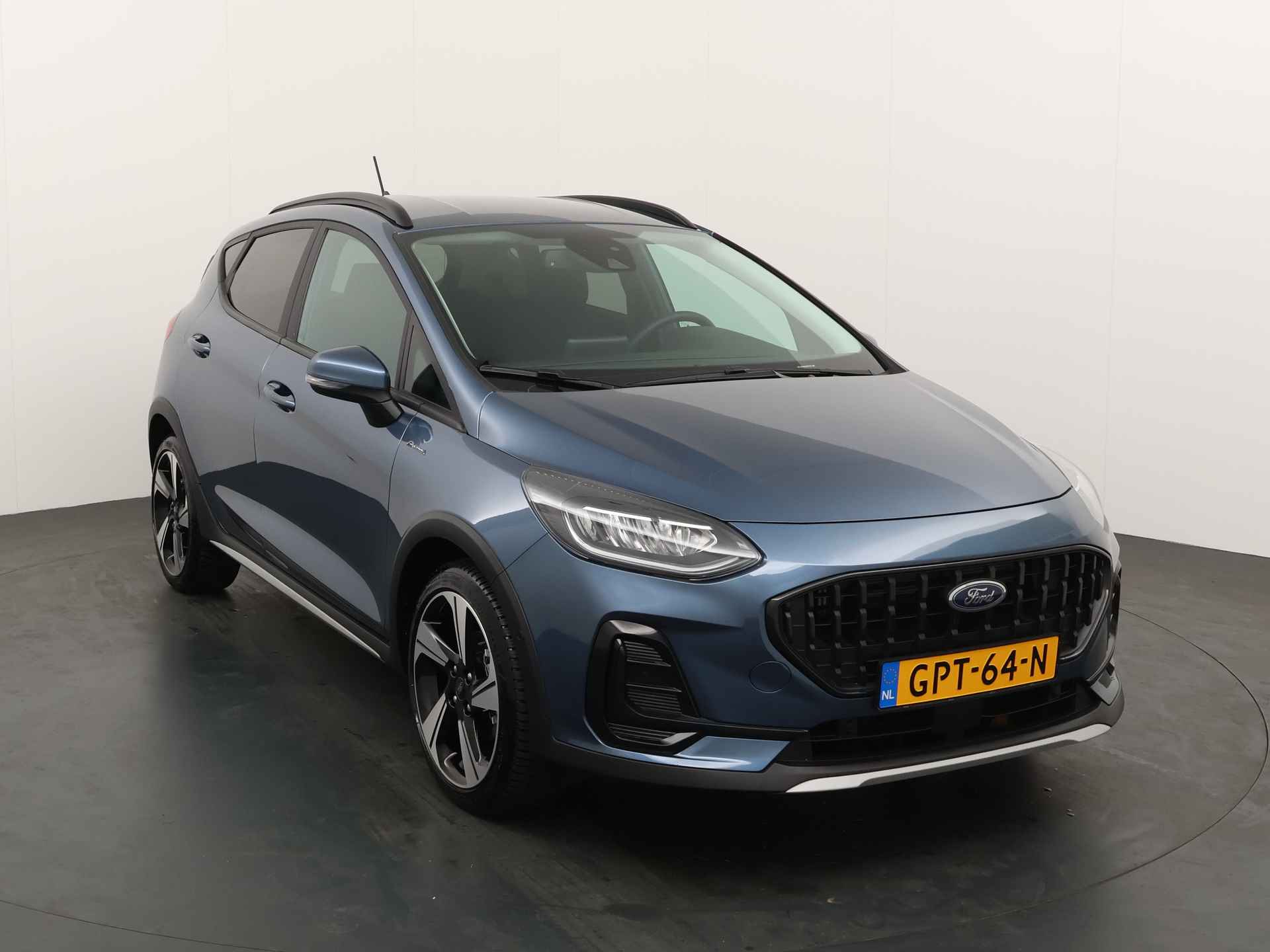 Ford Fiesta EcoBoost Hybrid 125 pk Active | AUTOMAAT I Winter Pack I Camera | Garantie t/m 6-2027 I Keyless I Adapt. Cruise | 4 seiz. banden - 7/21