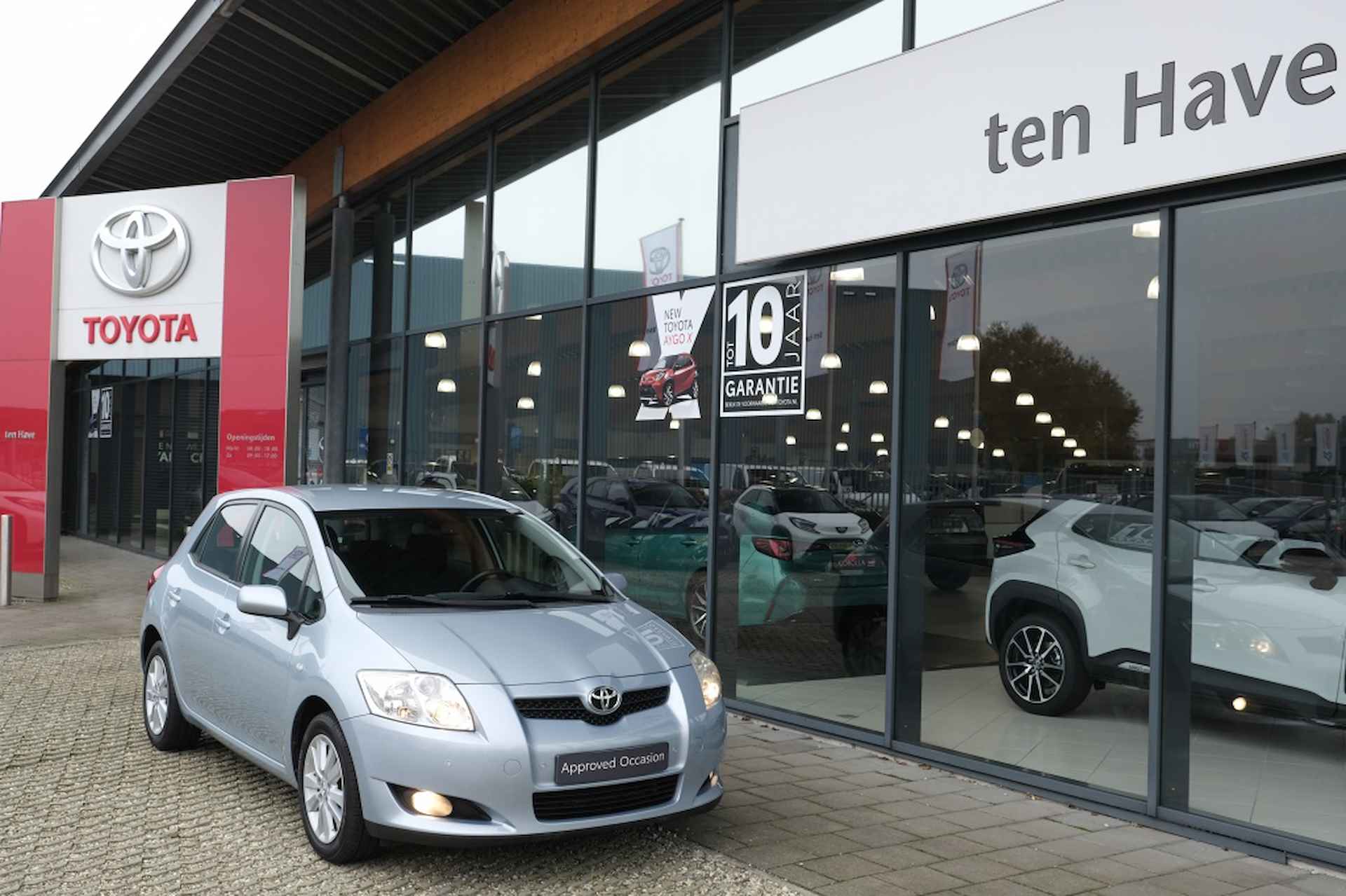 Toyota Auris 5-deurs 1.6-16V 124PK Luna | 1300kg Trekgewicht | Climate Contro - 37/38