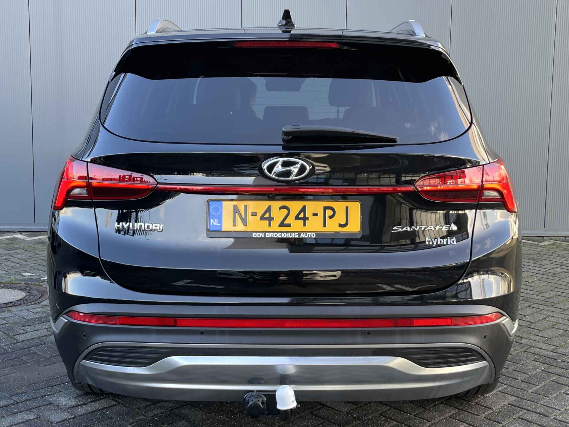 Hyundai Santa Fe 1.6 T-GDI PHEV 265pk Premium 7pers | 360 Camera | Dodehoek detectie | Leder | Stoelventilatie en Stoelverwarming | Elektrische a - 5/42