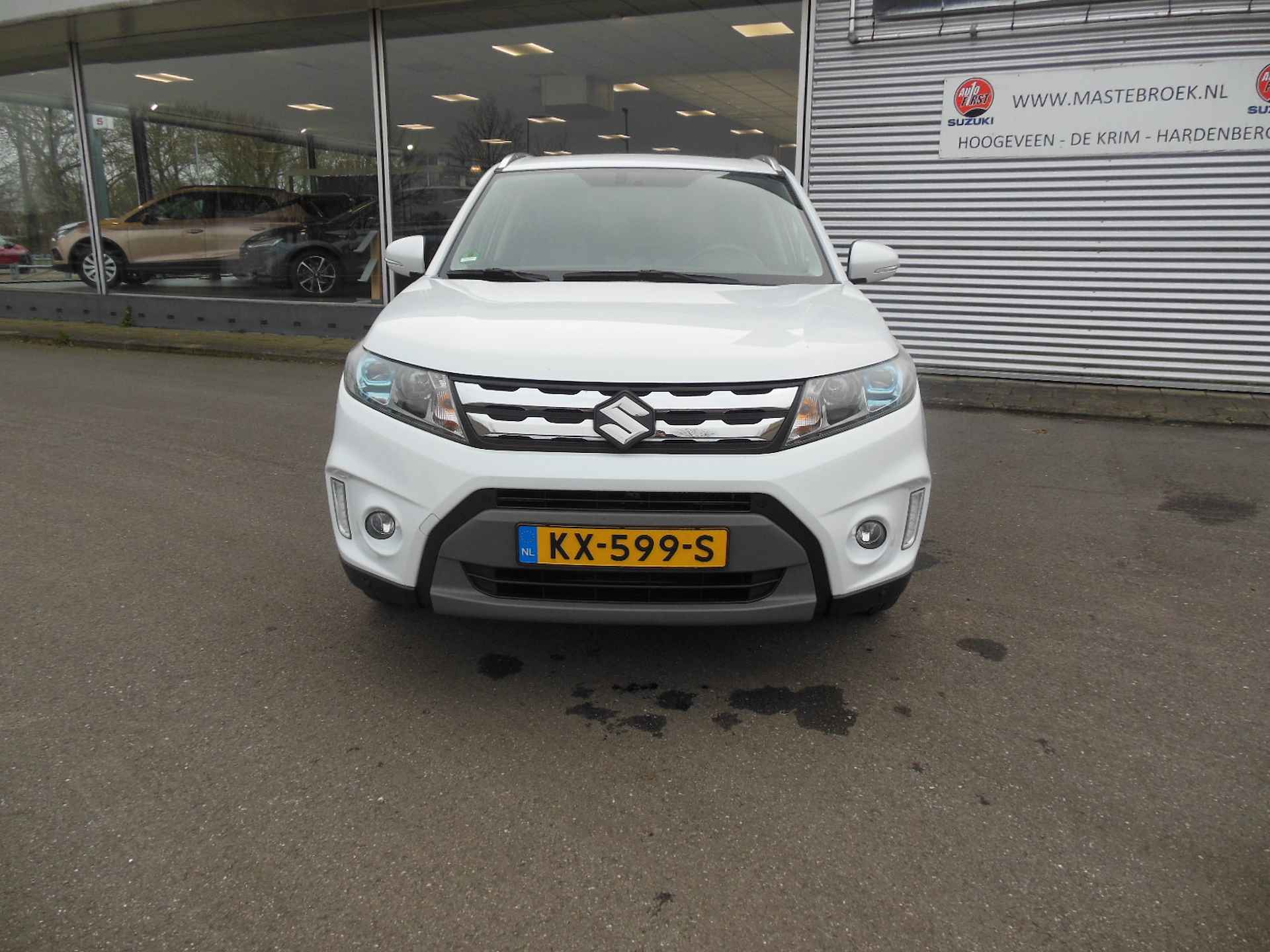 Suzuki Vitara 1.6 High Executive Staat in Hoogeveen - 4/26