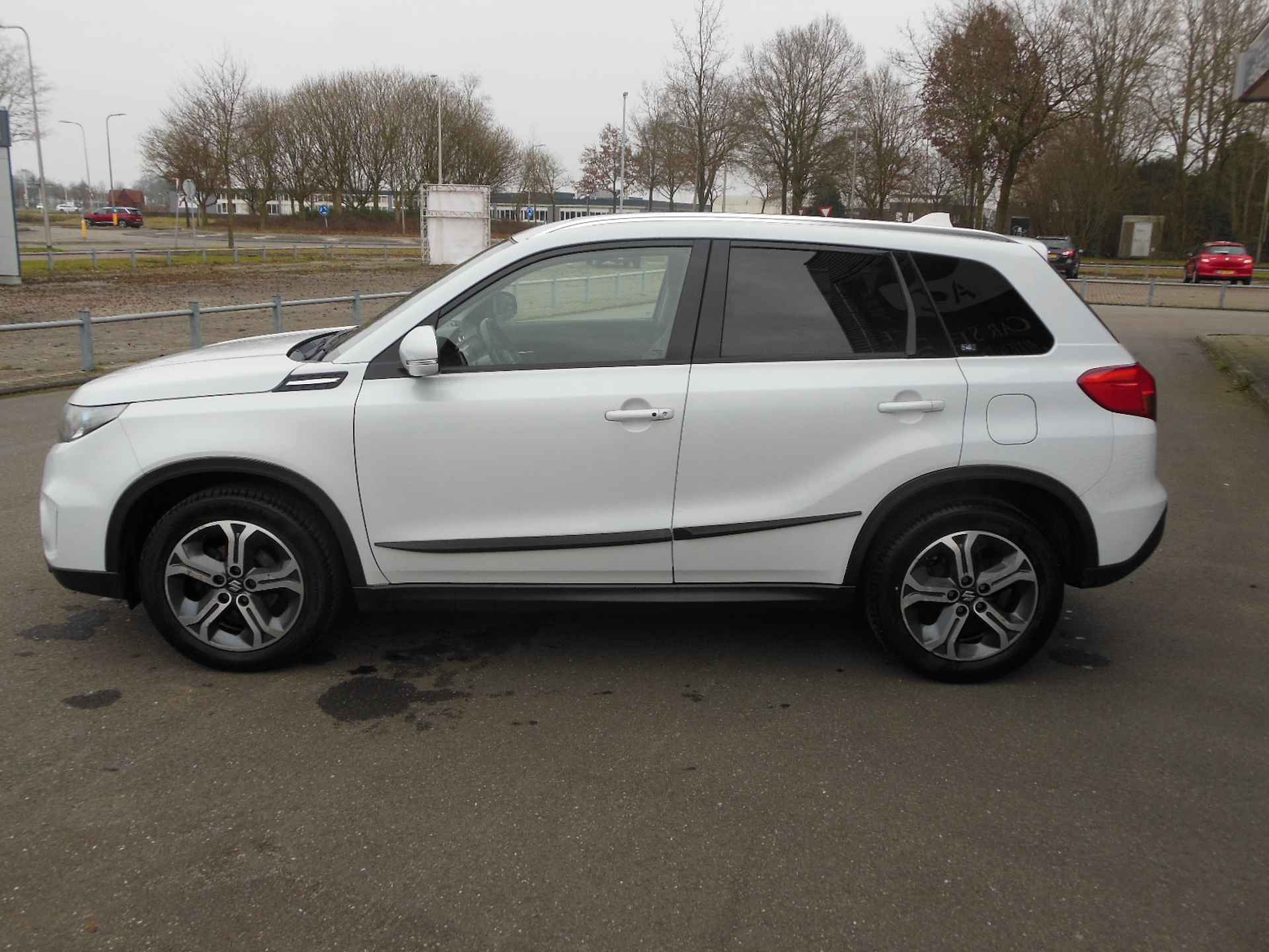 Suzuki Vitara 1.6 High Executive Staat in Hoogeveen - 11/26