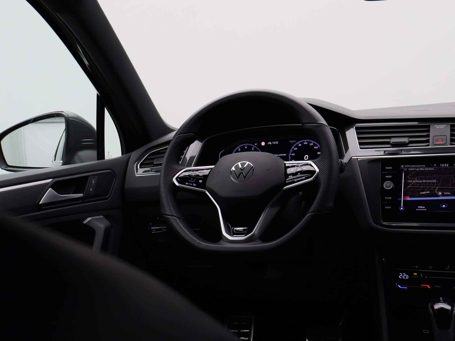 Volkswagen Tiguan 1.5 TSI R-Line Business+ 150 PK DSG | Apple Carplay | Android Auto | Navigatie | Adaptive Cruise Contro| 20'' Lichtmetalen velgen Suzuka | Sportonderstel | Achterklep Elektrisch | - 12/43