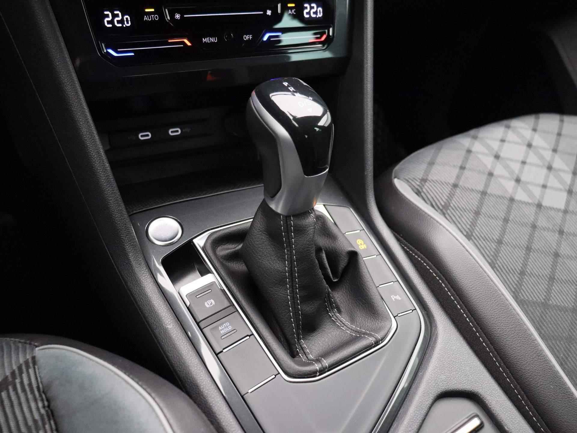 Volkswagen Tiguan 1.5 TSI R-Line Business+ 150 PK DSG | Apple Carplay | Android Auto | Navigatie | Adaptive Cruise Contro| 20'' Lichtmetalen velgen Suzuka | Sportonderstel | Achterklep Elektrisch | - 23/43