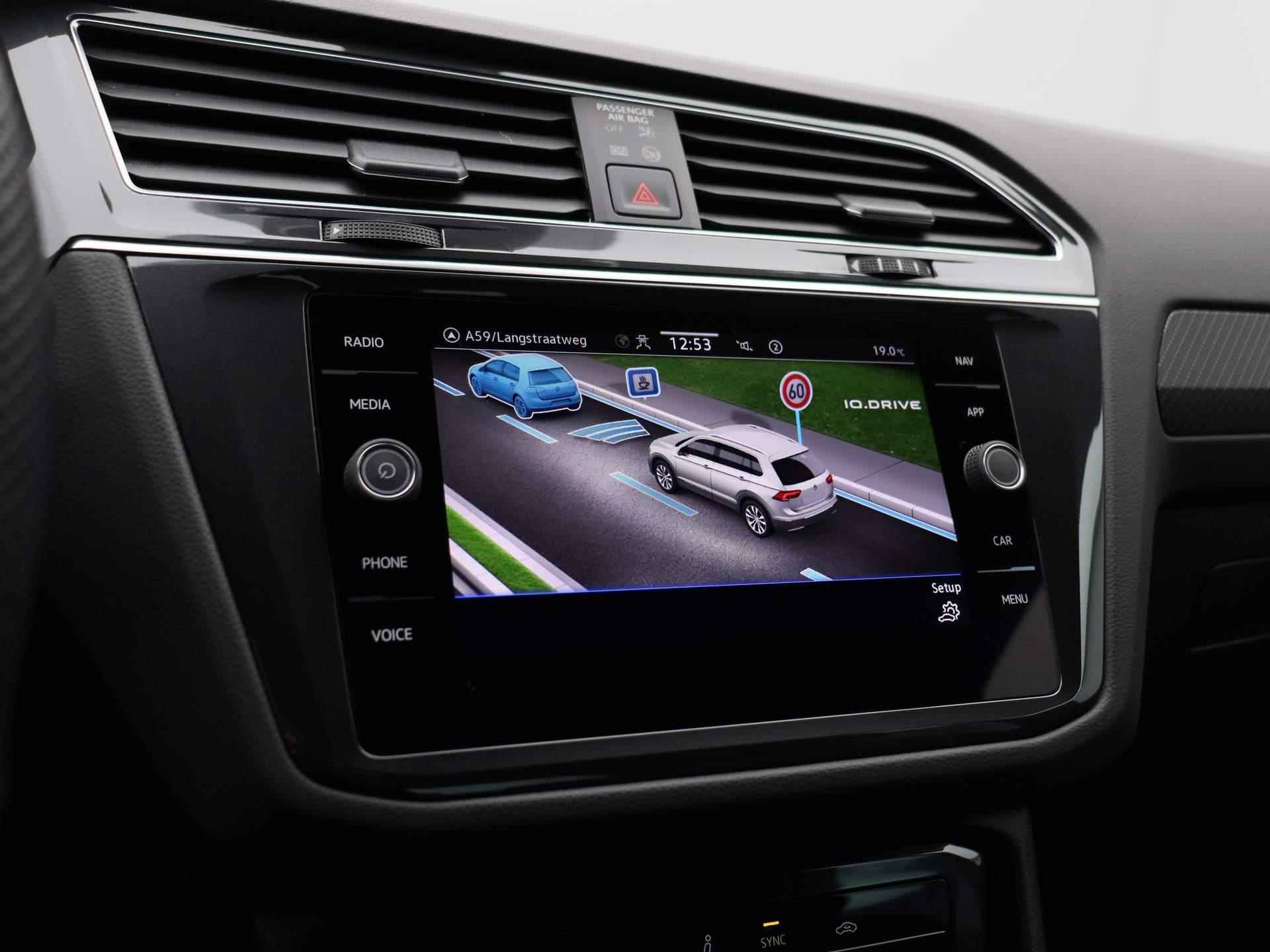 Volkswagen Tiguan 1.5 TSI R-Line Business+ 150 PK DSG | Apple Carplay | Android Auto | Navigatie | Adaptive Cruise Contro| 20'' Lichtmetalen velgen Suzuka | Sportonderstel | Achterklep Elektrisch | - 34/43