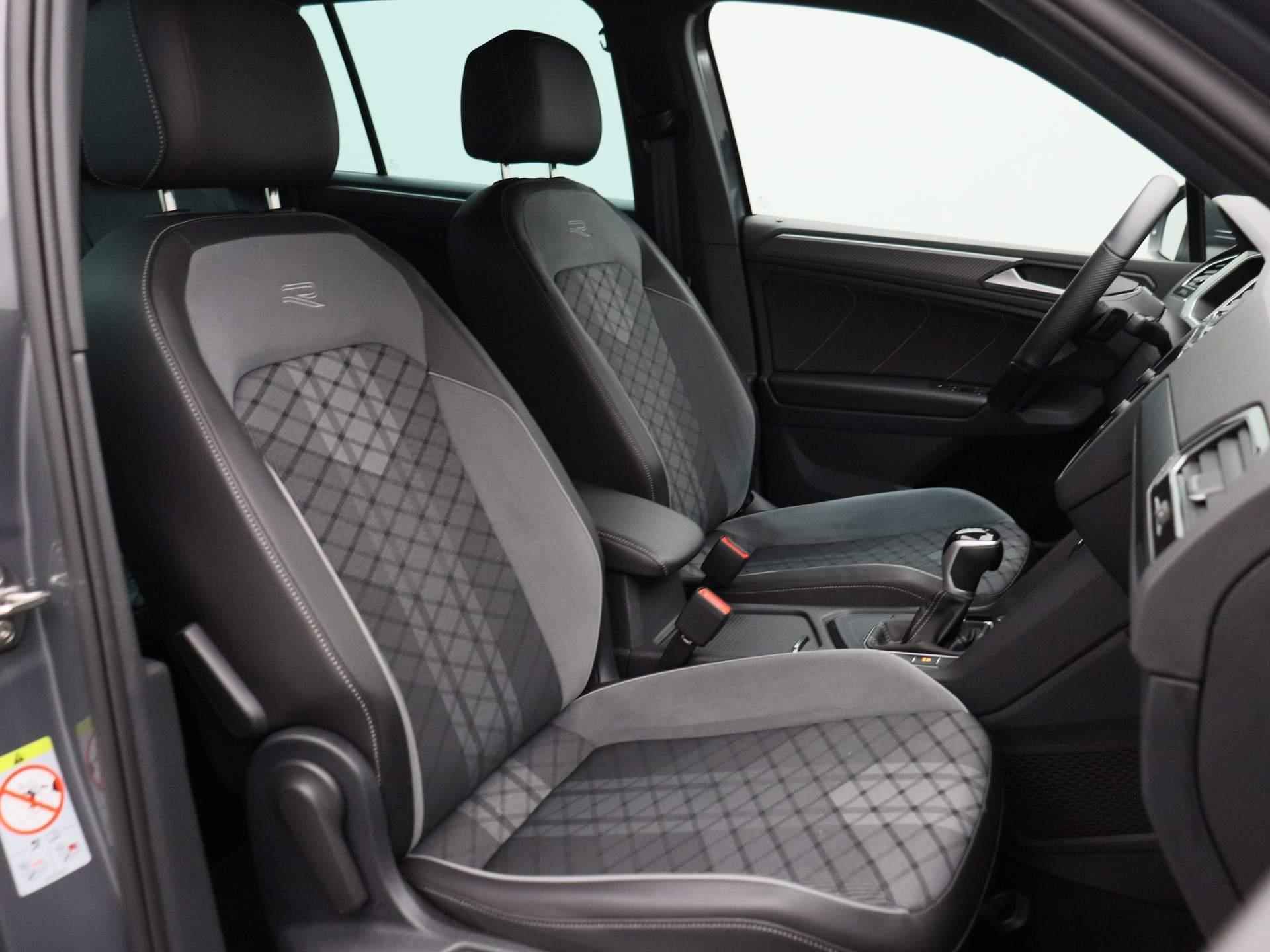 Volkswagen Tiguan 1.5 TSI R-Line Business+ 150 PK DSG | Apple Carplay | Android Auto | Navigatie | Adaptive Cruise Contro| 20'' Lichtmetalen velgen Suzuka | Sportonderstel | Achterklep Elektrisch | - 40/43