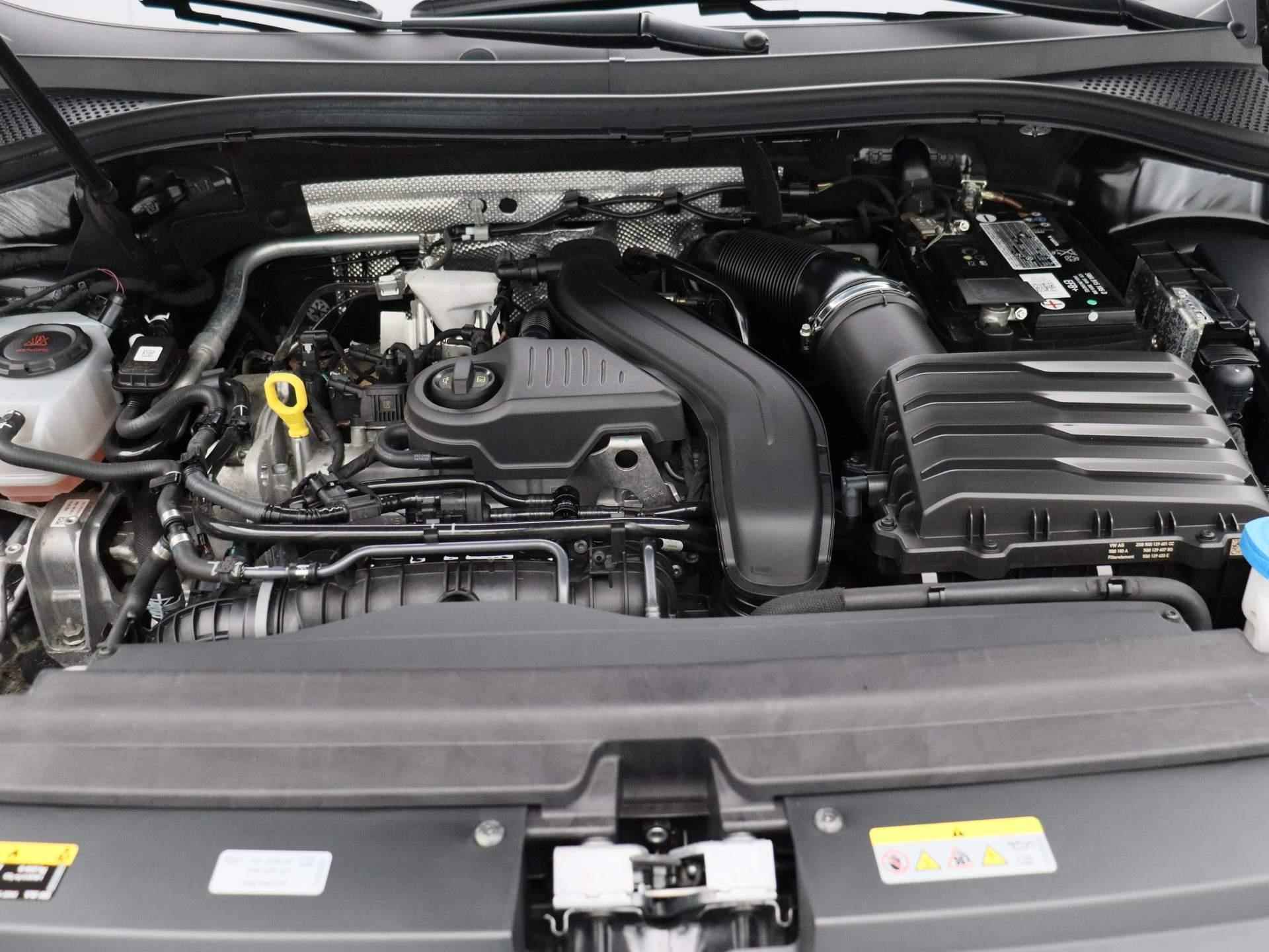 Volkswagen Tiguan 1.5 TSI R-Line Business+ 150 PK DSG | Apple Carplay | Android Auto | Navigatie | Adaptive Cruise Contro| 20'' Lichtmetalen velgen Suzuka | Sportonderstel | Achterklep Elektrisch | - 41/43