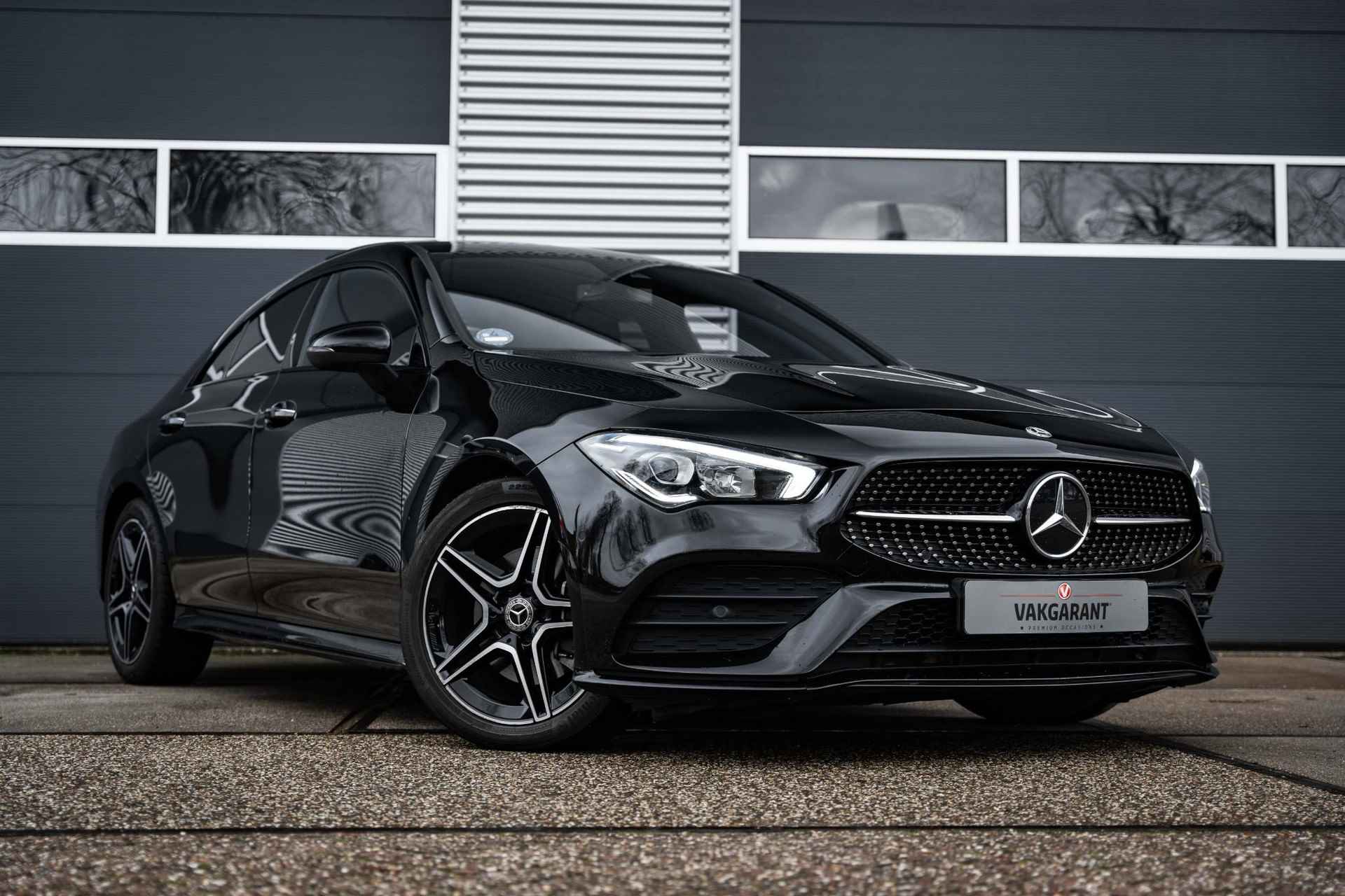 Mercedes-Benz CLA-klasse 220 d AMG Line |Panorama dak | Sfeer verlichting | Camera - 9/48