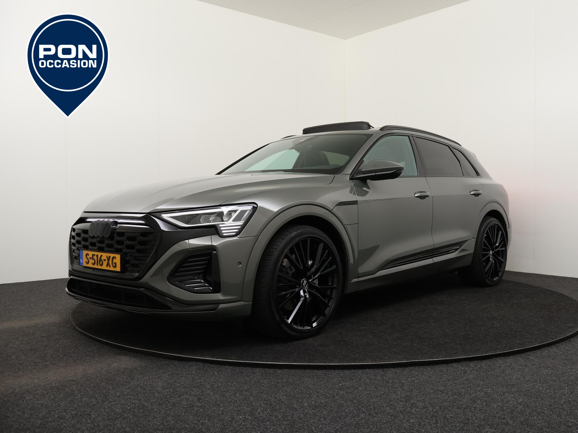 Audi Q8 e-tron 55 quattro S Edition Black | Panoramadak | Navigatie | Stoelverwarming | Matrix LED | AC boordlader 22kW | 22" |