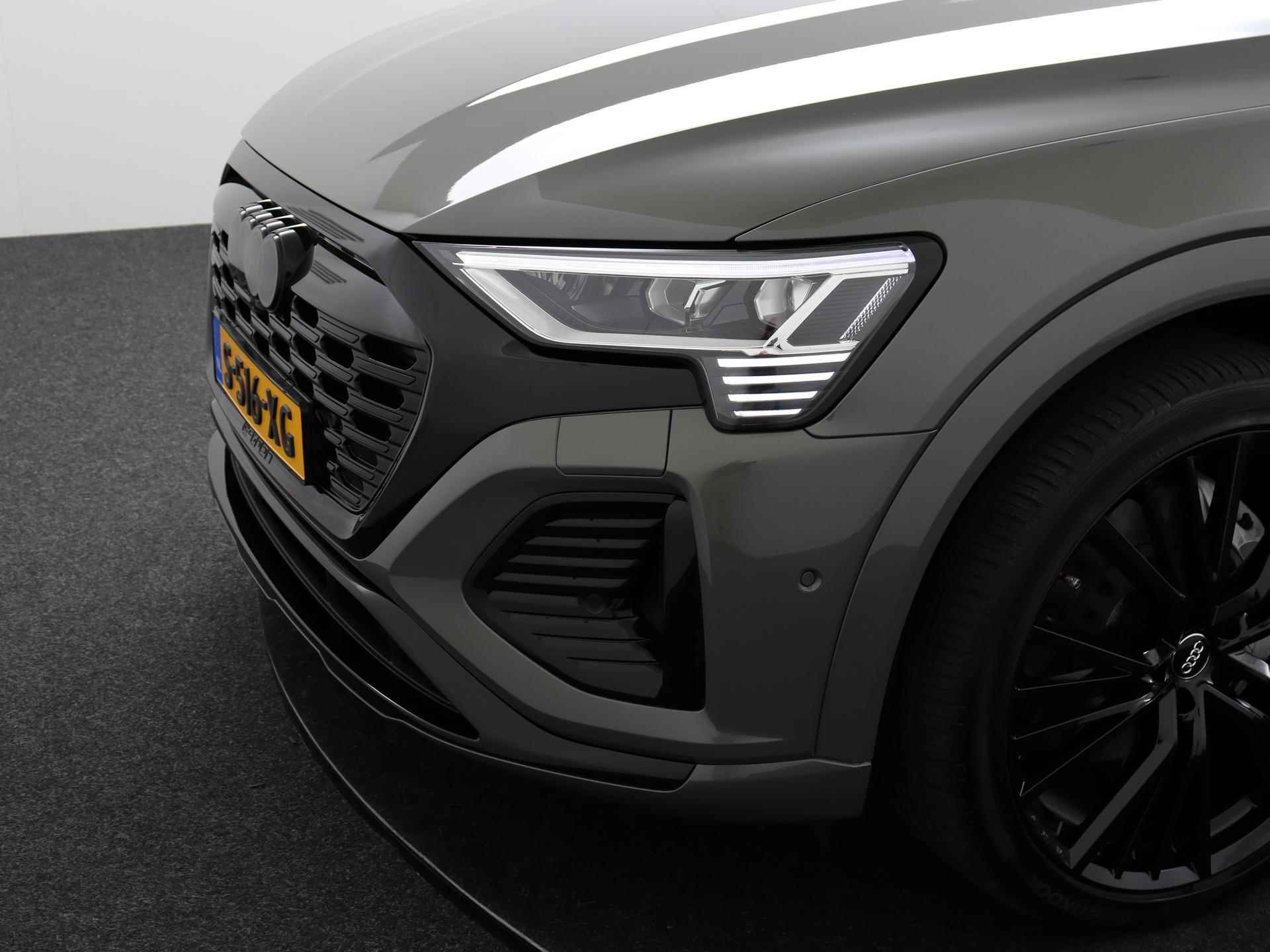 Audi Q8 e-tron 55 quattro S Edition Black | Panoramadak | Navigatie | Stoelverwarming | Matrix LED | AC boordlader 22kW | 22" | - 15/55