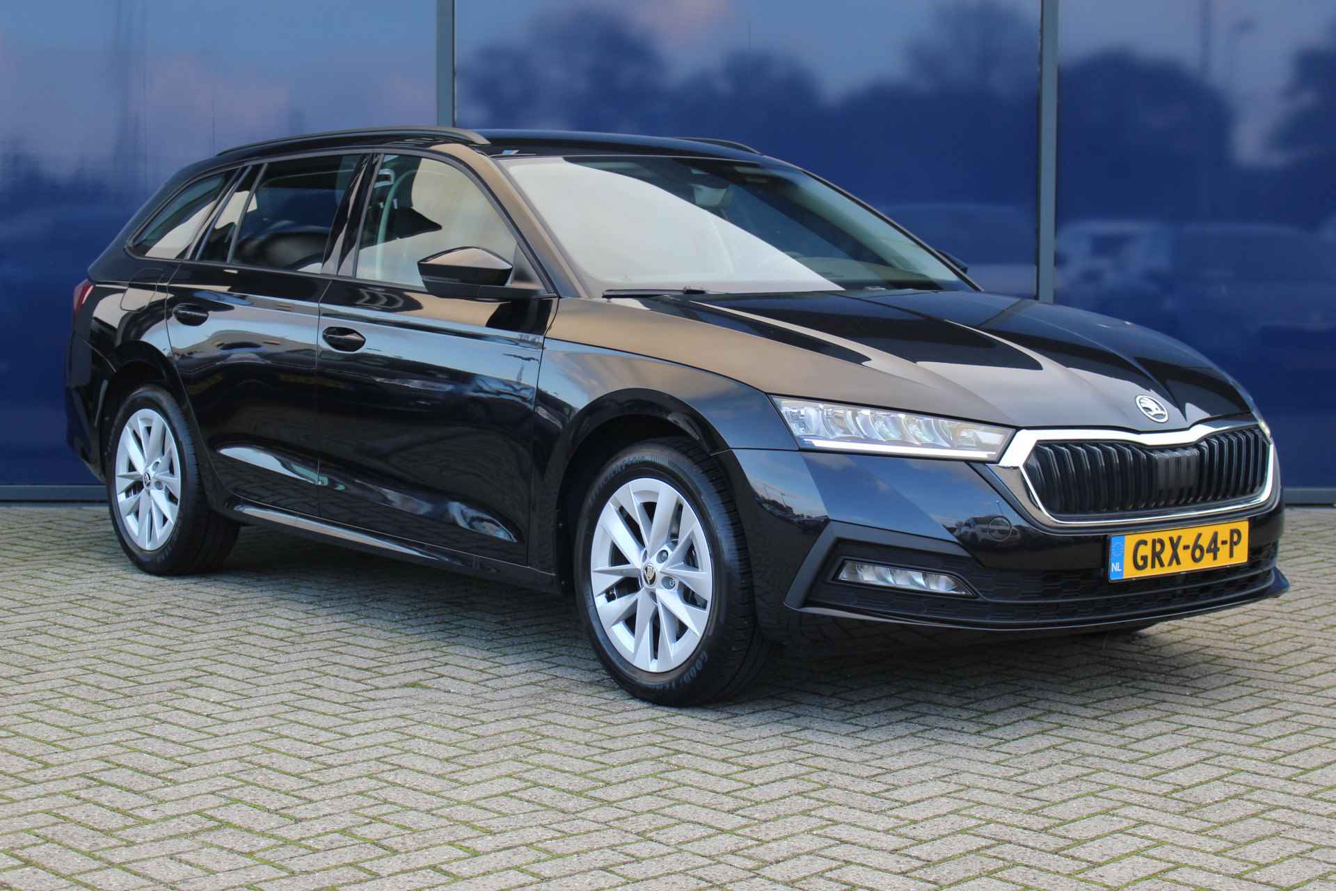 Škoda Octavia Combi 1.4 TSI iV PHEV Style BNS 204 PK | St. Verwarming | LED | Carplay | Climate & cruise contr. | Park Assist | 17" LMV | - 9/32