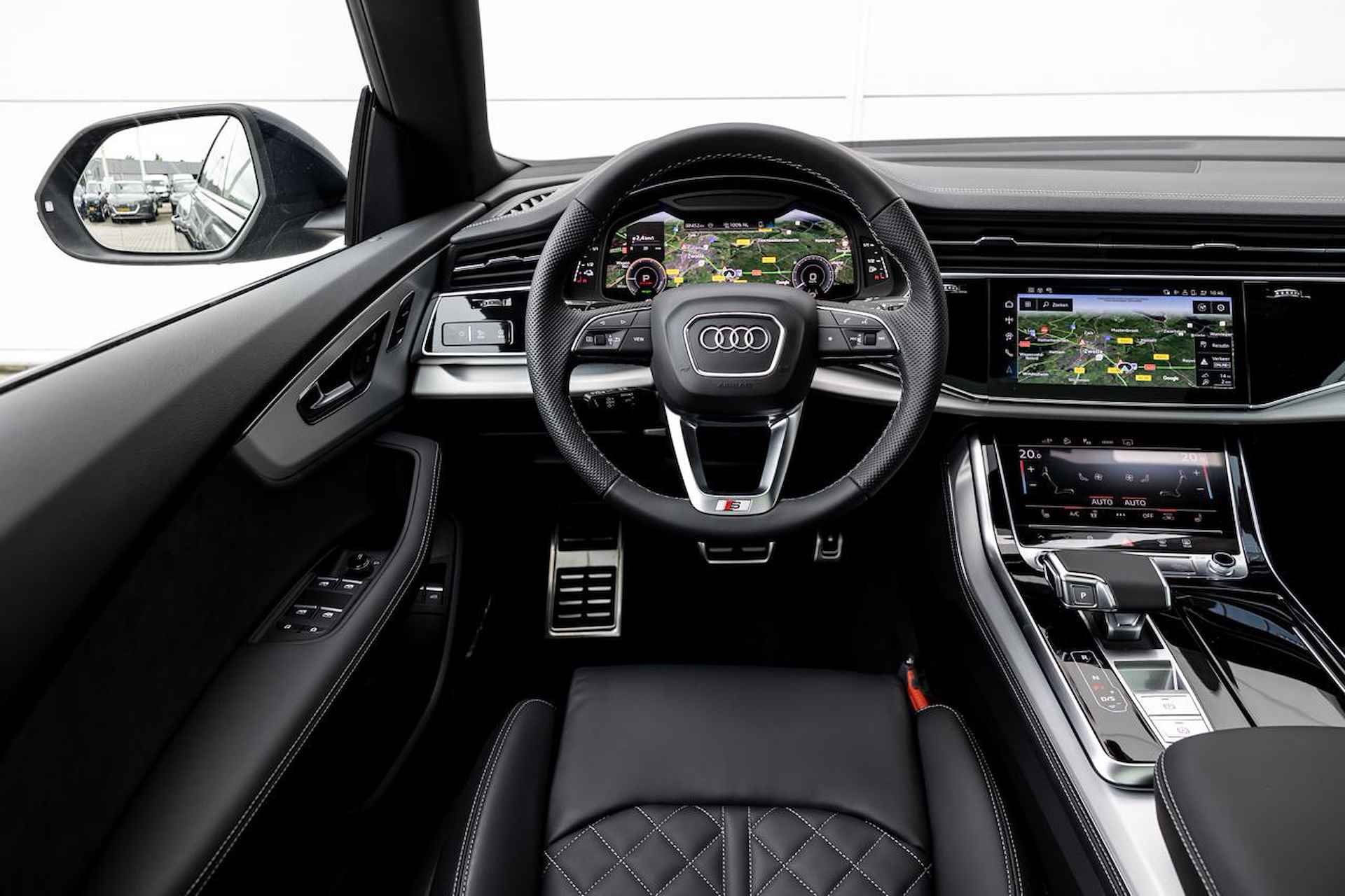 Audi Q8 55 TFSIe 394pk Quattro S-Line Edition | Panoramadak | Trekhaak | 23" LMV - 48/49