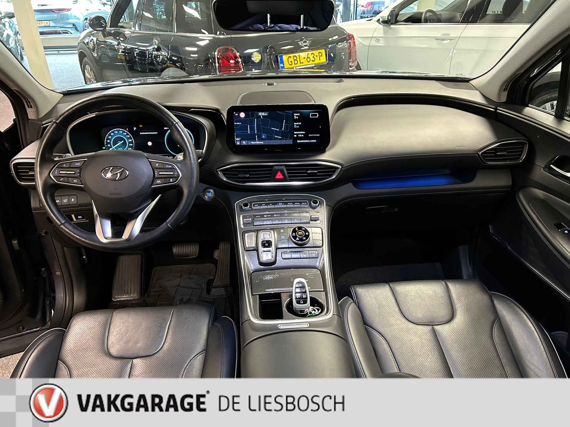 Hyundai SANTA FE 1.6 T-GDI PHEV Premium Sky / Panorama-dak / trekhaak / 360 camera - 12/35