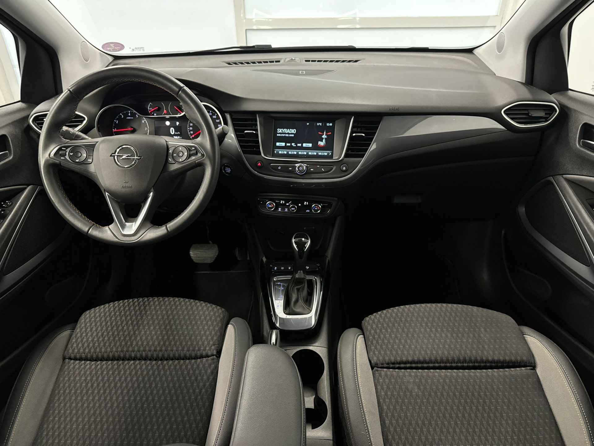 Opel Crossland X 1.2 Turbo Innovation+ | Camera | Getint glas | Keyless entry | Carplay | PDC V+A | - 10/35