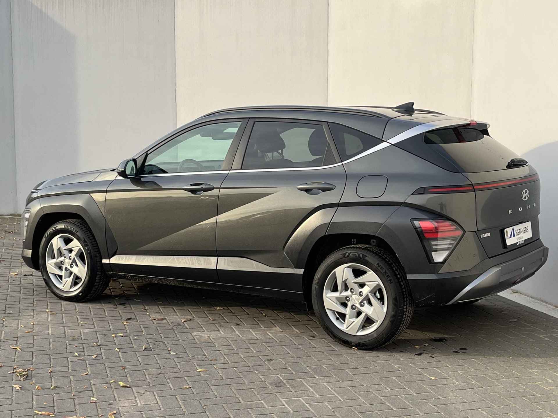 Hyundai Kona 1.6 T-GDI 200PK Comfort Smart 200pk / 1300kg Trekgewicht / Adaptieve cruise control / Climate control / Achteruitrijcamera / Elektrische achterklep / Keyless / Stoel- en stuurverwarming - 21/51