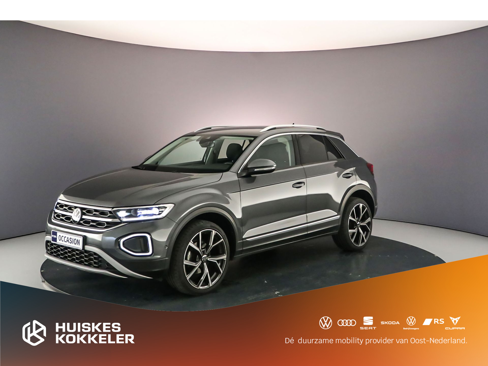 Volkswagen T-Roc Style 1.5 TSI 150pk DSG Automaat Achteruitrijcamera, Navigatie, Stuurwiel verwarmd, Adaptive cruise control, Stoelverwarming, Parkeersensoren, Airco, DAB, LED verlichting