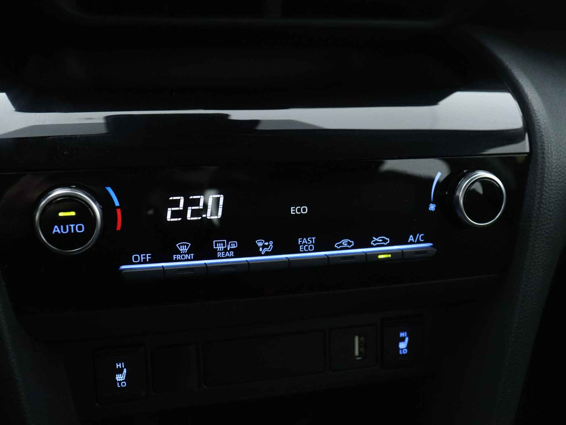 Toyota Yaris Cross 1.5 Hybrid Business Limited | Navigatie | Camera | Lane-Assist | - 12/46