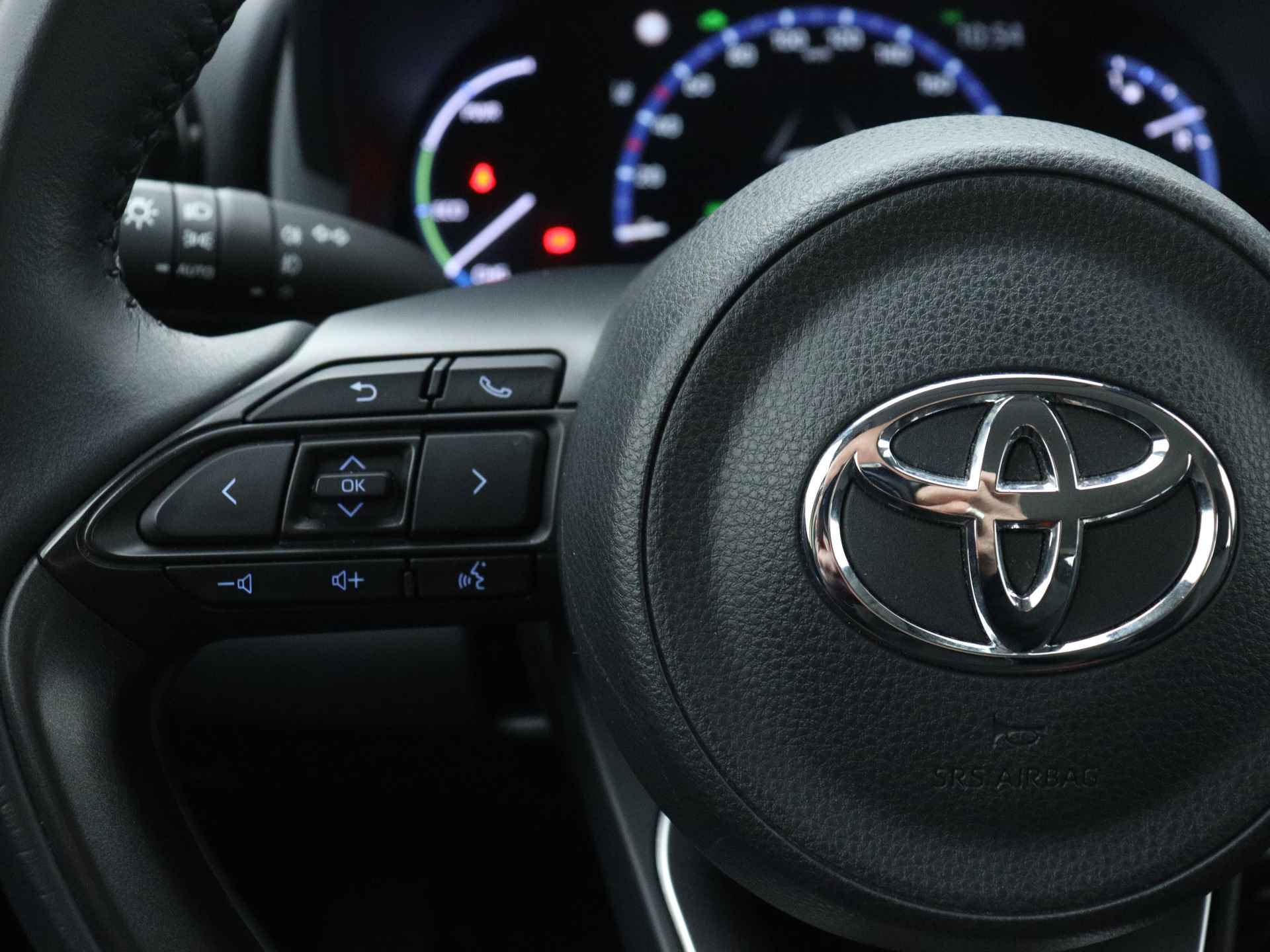 Toyota Yaris Cross 1.5 Hybrid Business Limited | Navigatie | Camera | Lane-Assist | - 22/46