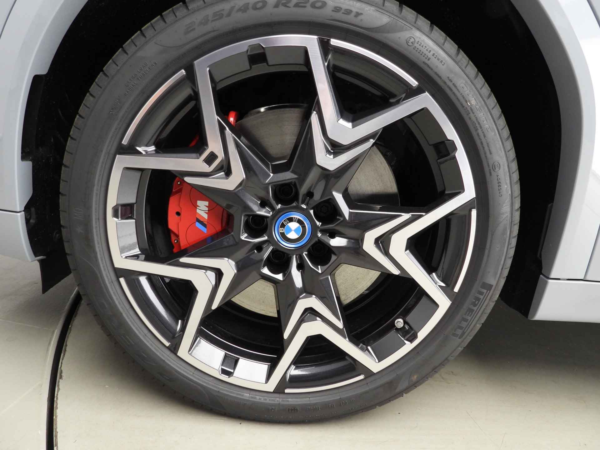 BMW iX2 xDrive30 M-Sportpakket Pro - 39/39
