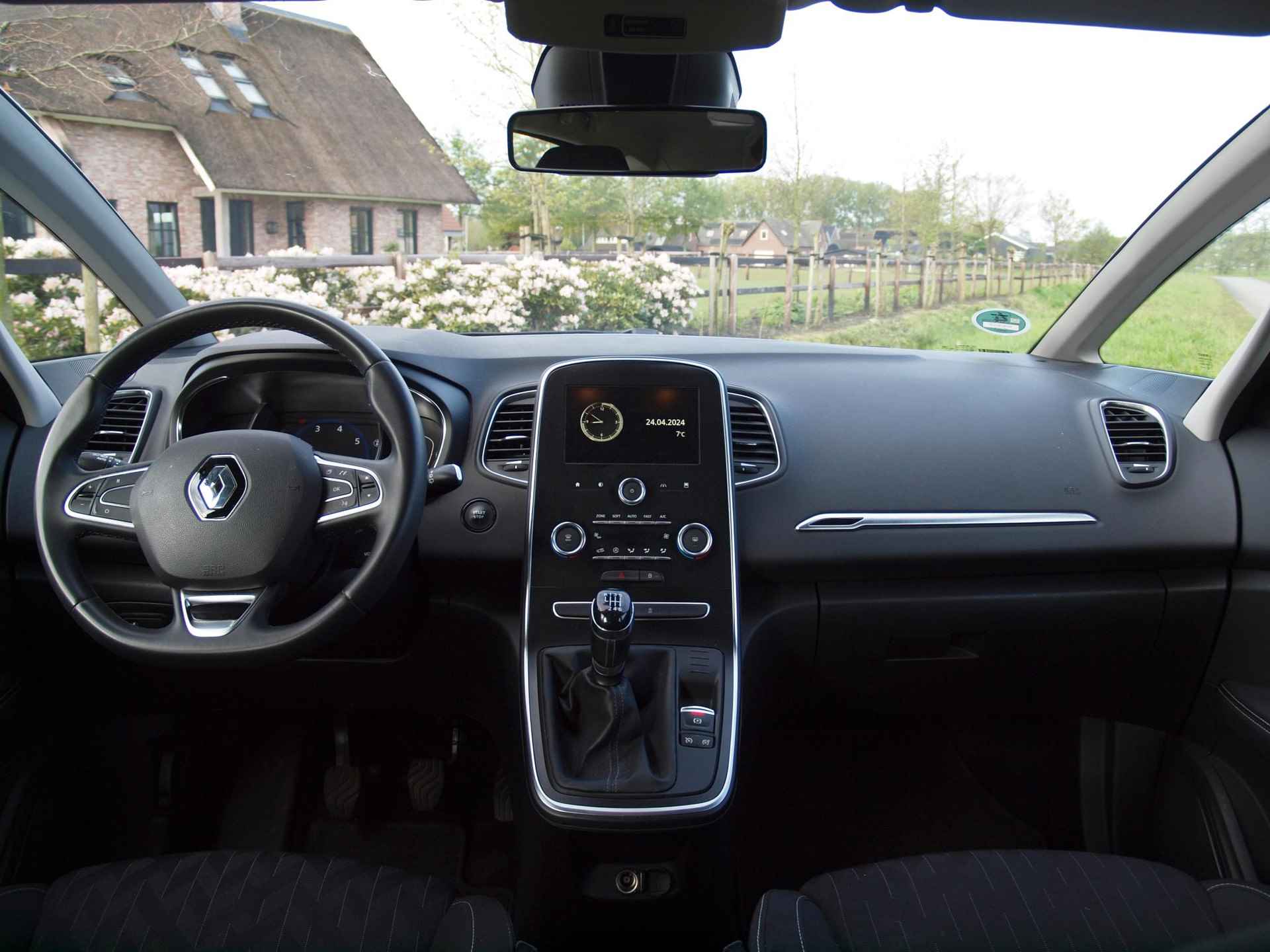 Renault Scénic 1.3 TCe Limited | Cruise Control | Navi | Parkeersensoren | Trekhaak | - 14/28