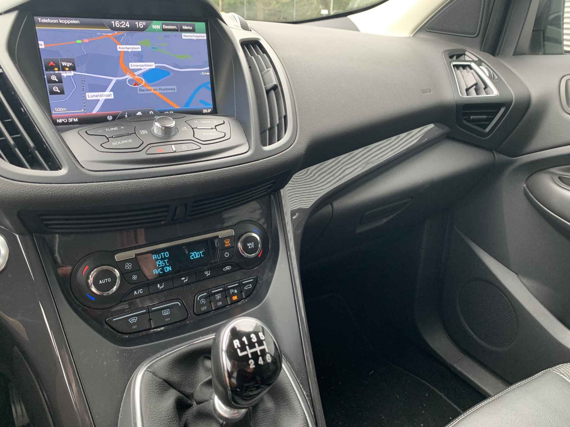 Ford Kuga 1.5 Titanium Styling Pack Navigatie | Cruise | Voorruit verwarming | Elektr. achterklep | Elektr. verstelbare stoel | Trekhaak afneembaar | Keyless start - 13/19