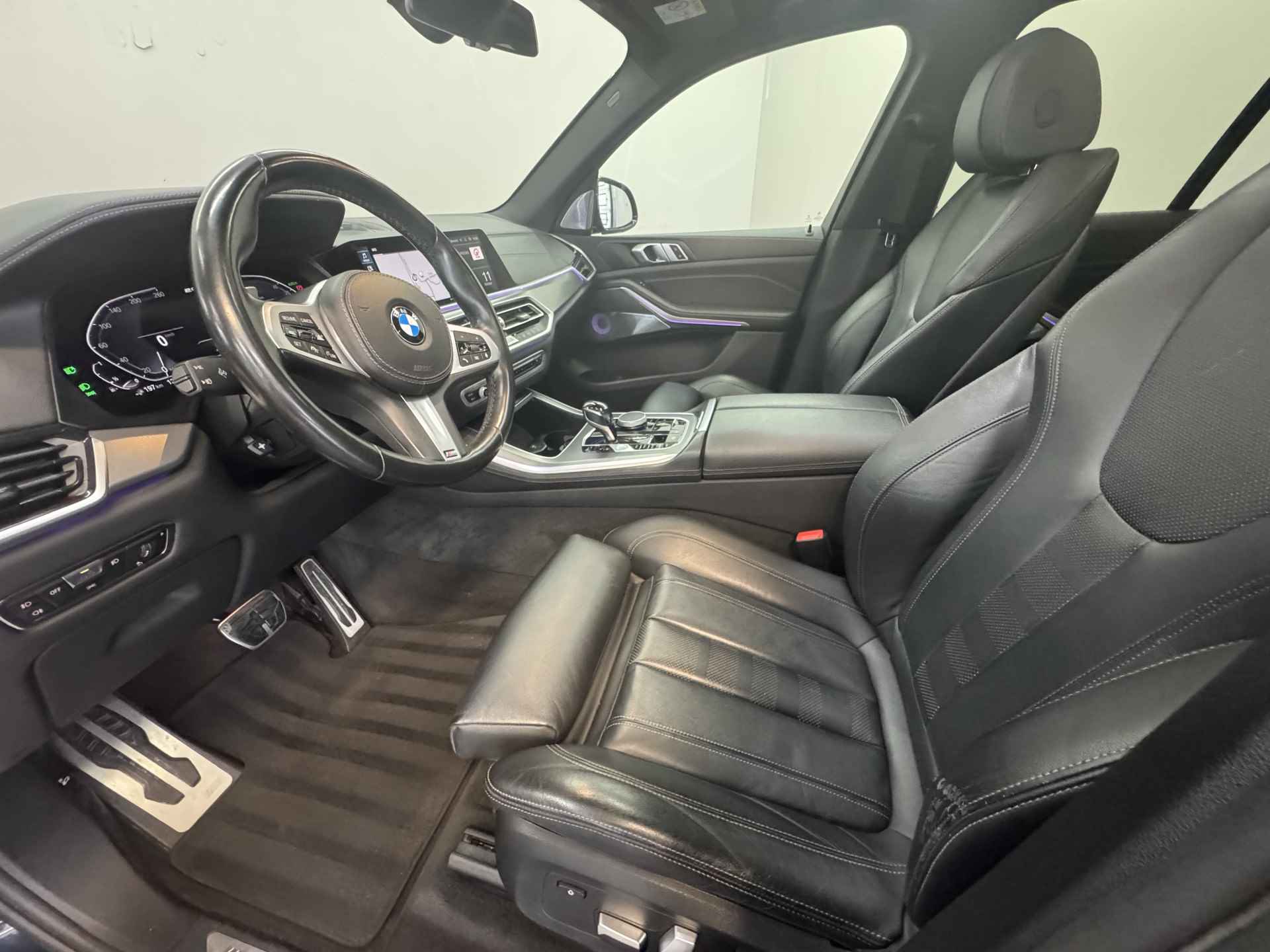 BMW X5 xDrive45e High Executive✅Panoramadak✅Bowers&Wilkins✅LASER-LED✅M-Sport✅Sfeerverlichting✅Elektrische Trekhaak✅Memory Seats✅Adaptive Cruise Control✅ - 4/99