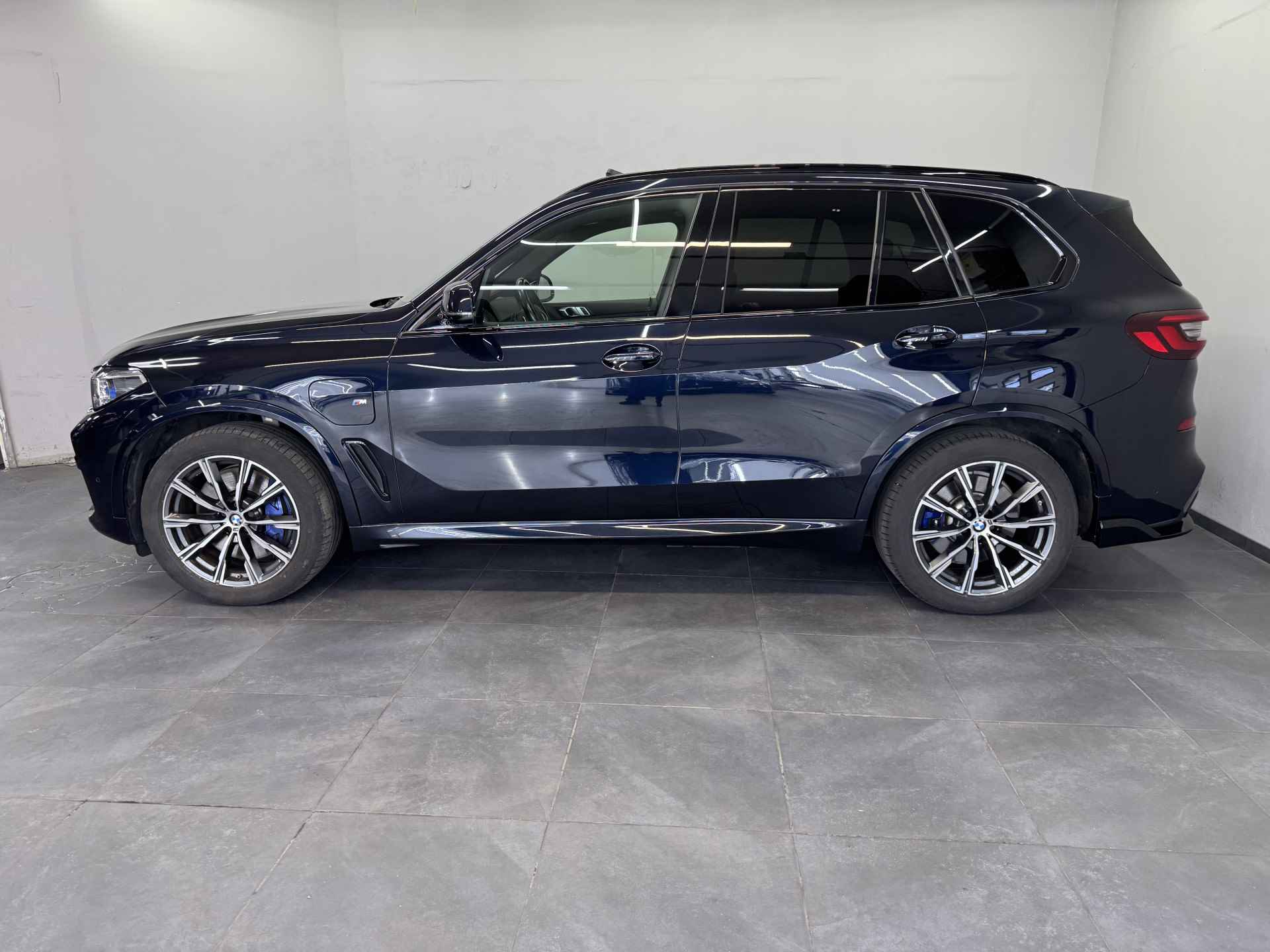 BMW X5 xDrive45e High Executive✅Panoramadak✅Bowers&Wilkins✅LASER-LED✅M-Sport✅Sfeerverlichting✅Elektrische Trekhaak✅Memory Seats✅Adaptive Cruise Control✅ - 23/99