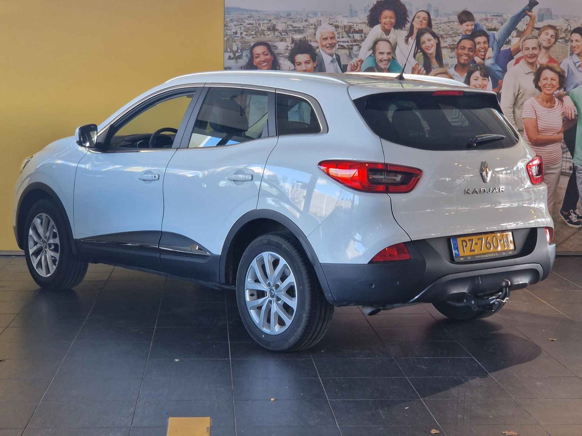 Renault Kadjar 1.2 TCe 130 EDC Intens AUTOMAAT | NAVIGATIE | TREKHAAK | ACHTERUITRIJCAMERA | PARKEERSENSOREN VOOR-EN ACHTER | CLIMATE CONTROL - 7/28