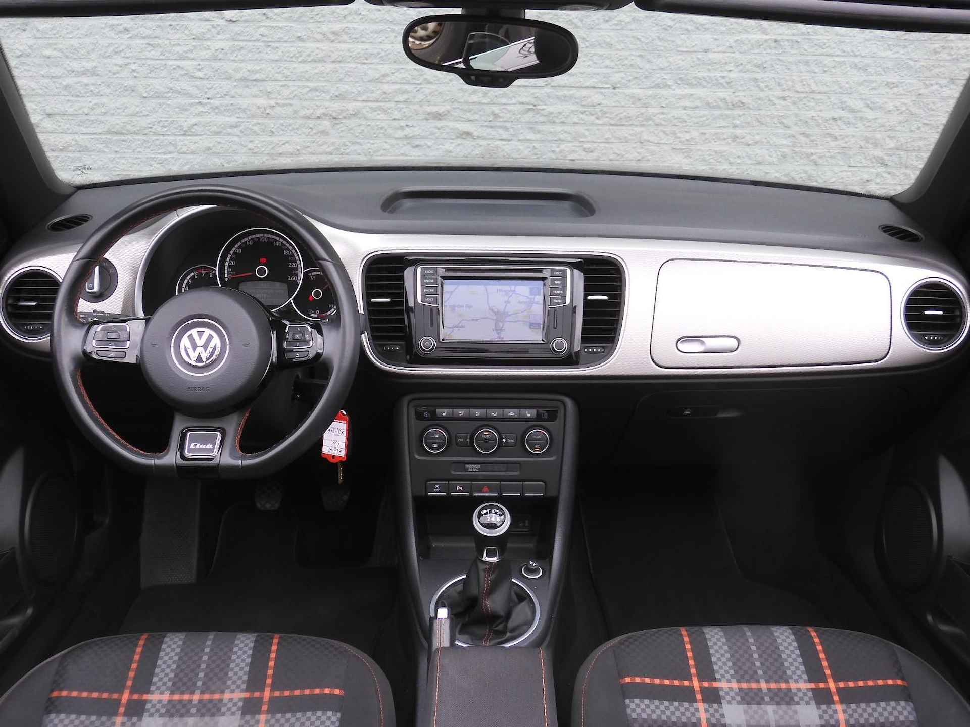 Volkswagen Beetle CABRIO 1.2TSi CLUB EDITION/ NAVI/ PDC V+A - 3/30