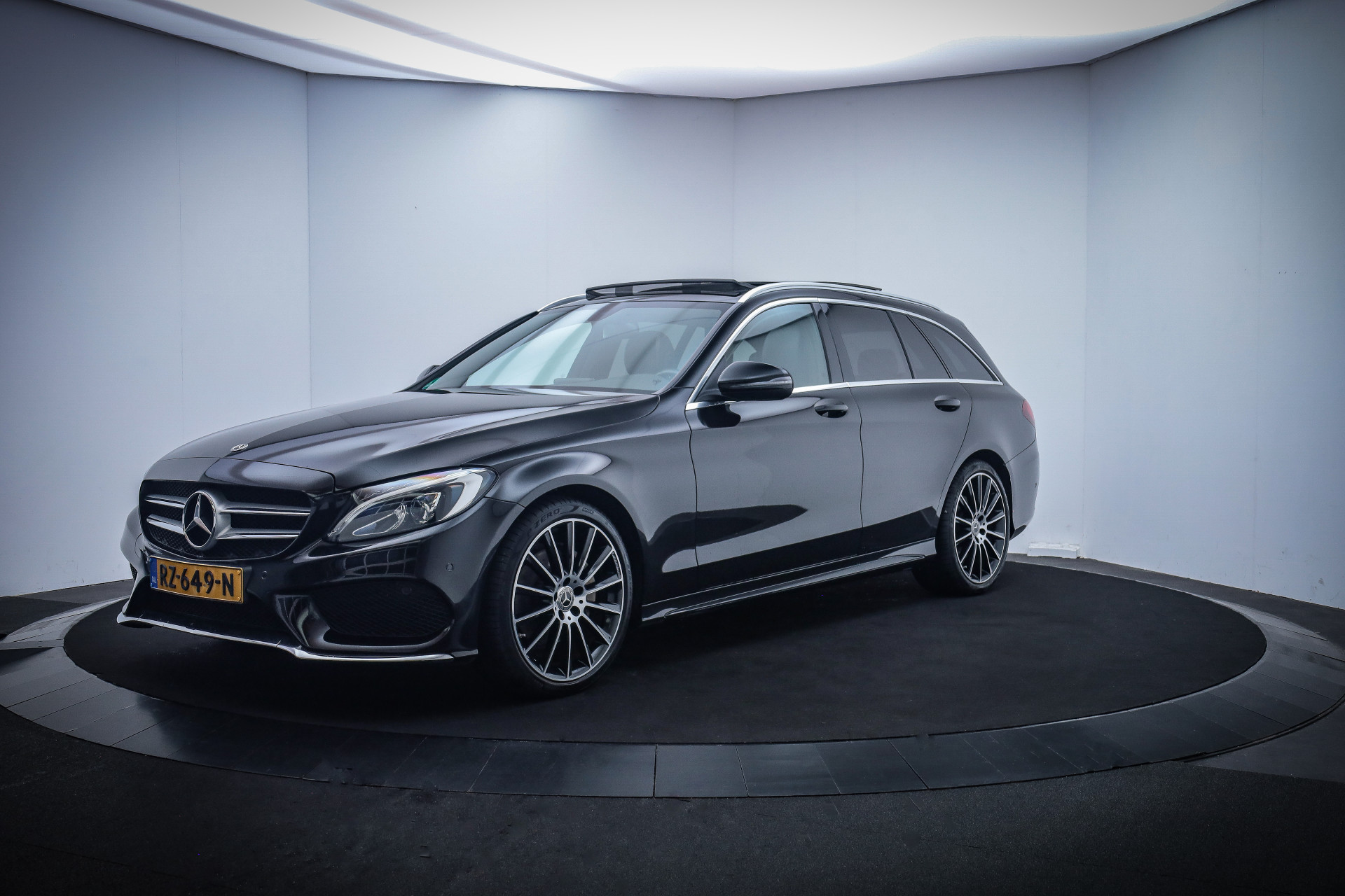 Mercedes-Benz C-Klasse Estate 160 Aut. AMG-PREMIUM plus 1e EIG! PANO/FULL LED/CAMERA/HALF LEDER/STOELVERW./NAVI/CLIMA/CRUISE/LMV 19''