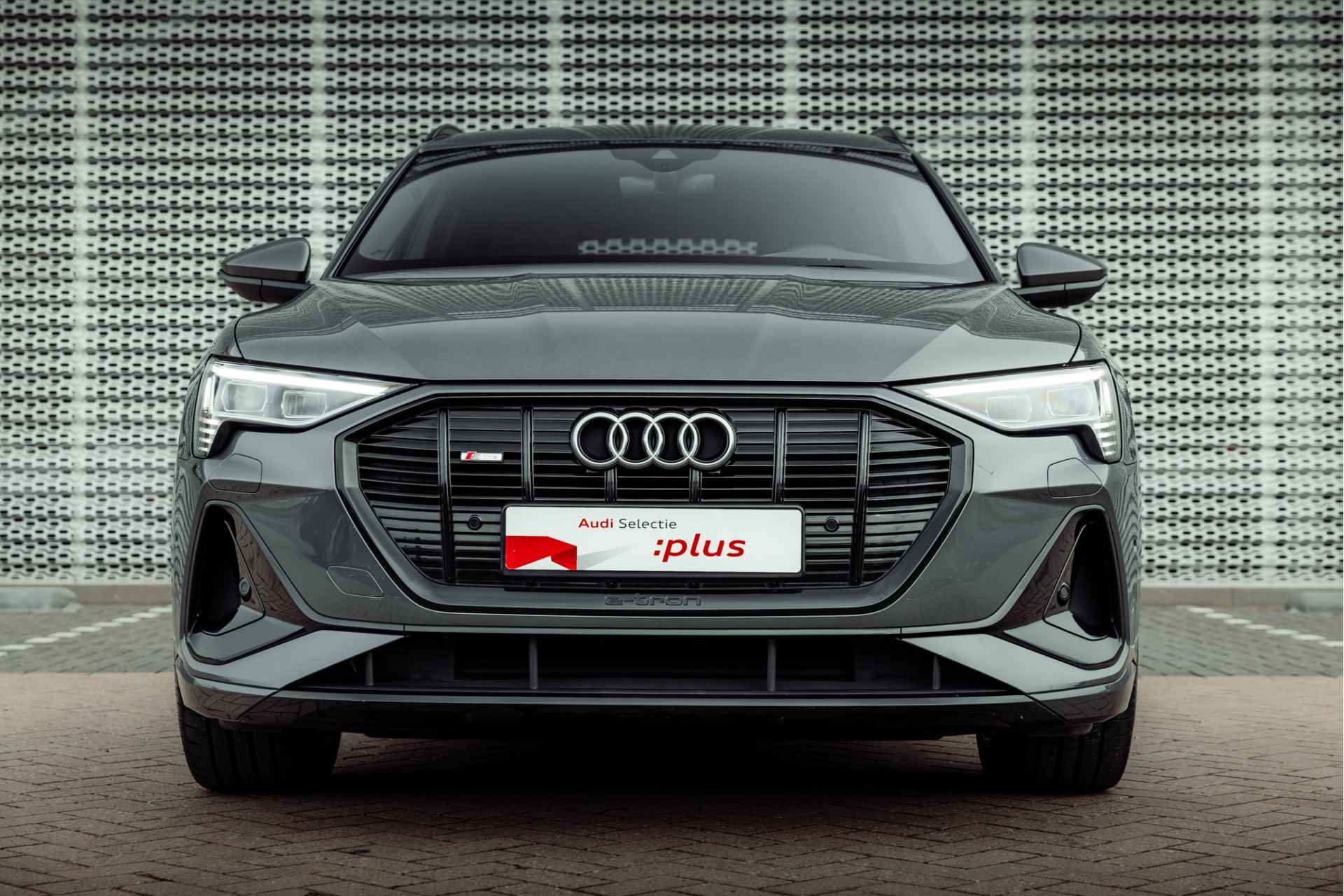 Audi e-tron 50 quattro S edition 71 kWh | Panoramadak | Leder Valcona | Bang & Olufsen | Optiek zwart | 21" LM velgen - 6/34