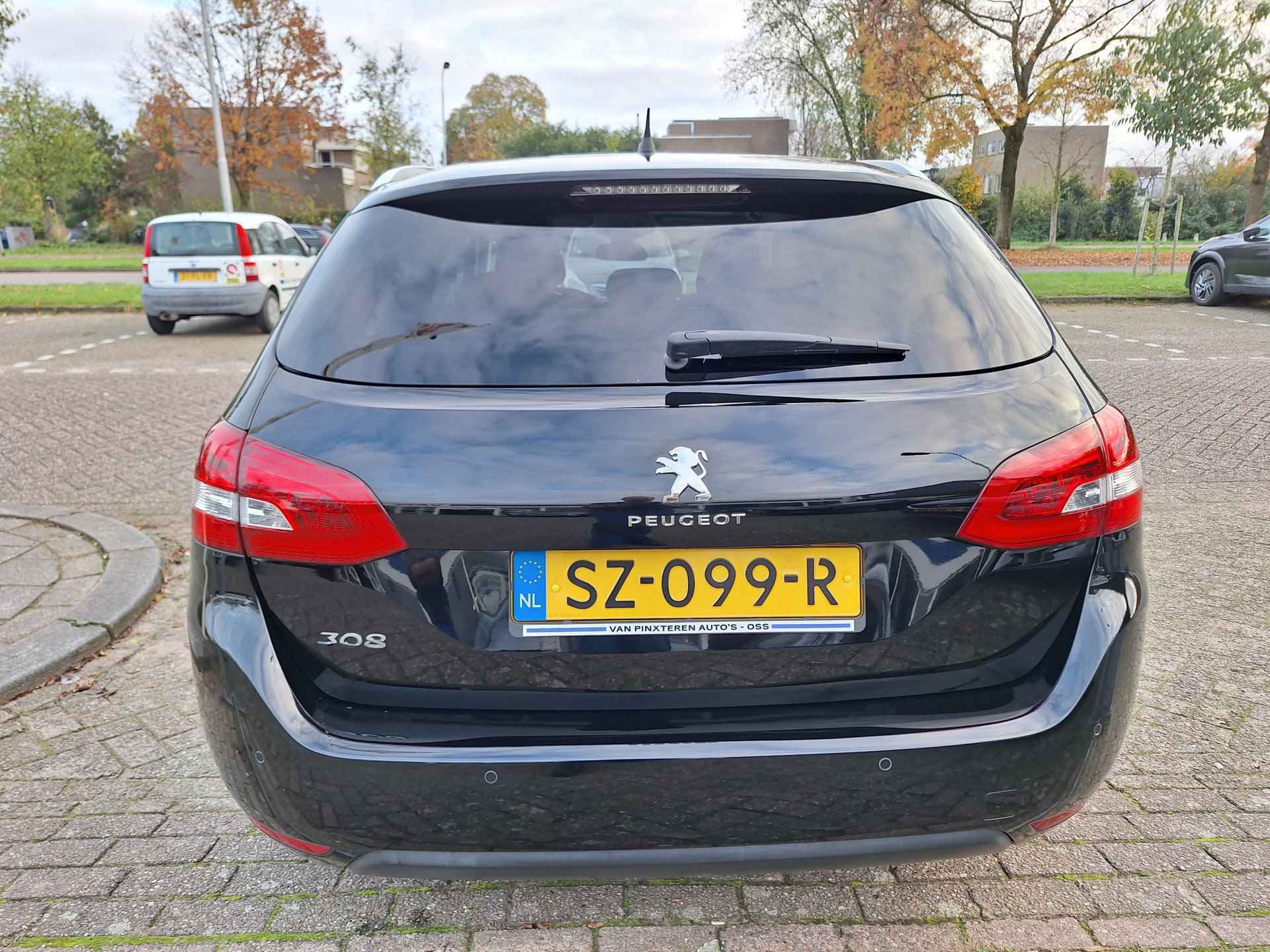 Peugeot 308 SW 1.2 PureTech Allure ,CLIMA/PDC/NAVI/PANORAMA/ENZ.... - 7/30