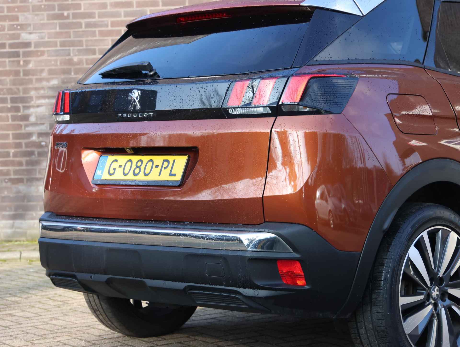 Peugeot 3008 SUV Premium 130pk Automaat | Elektrische Achterklep | Achteruitrijcamera | Navigatie - 9/40