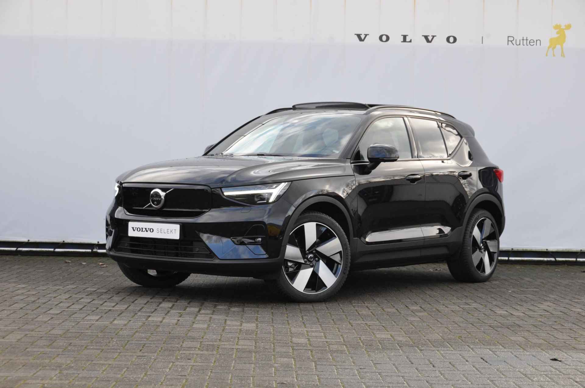 Volvo XC40 408PK Twin Motor Ultimate 82 kWh Demo Sjors / Pixel LED/ Adaptieve cruise control/ Panoramadak/ Elektrische stoelen met geheugen/ BLIS/ Elektrische achterklep/ Parkeersensoren met 360 Camera/ Stoel en stuurwielverwarming/ Mistlampen/ Luxe bekleding/ 20" Velgen/ Harman kardon audio/ Apple carplay - 2/37