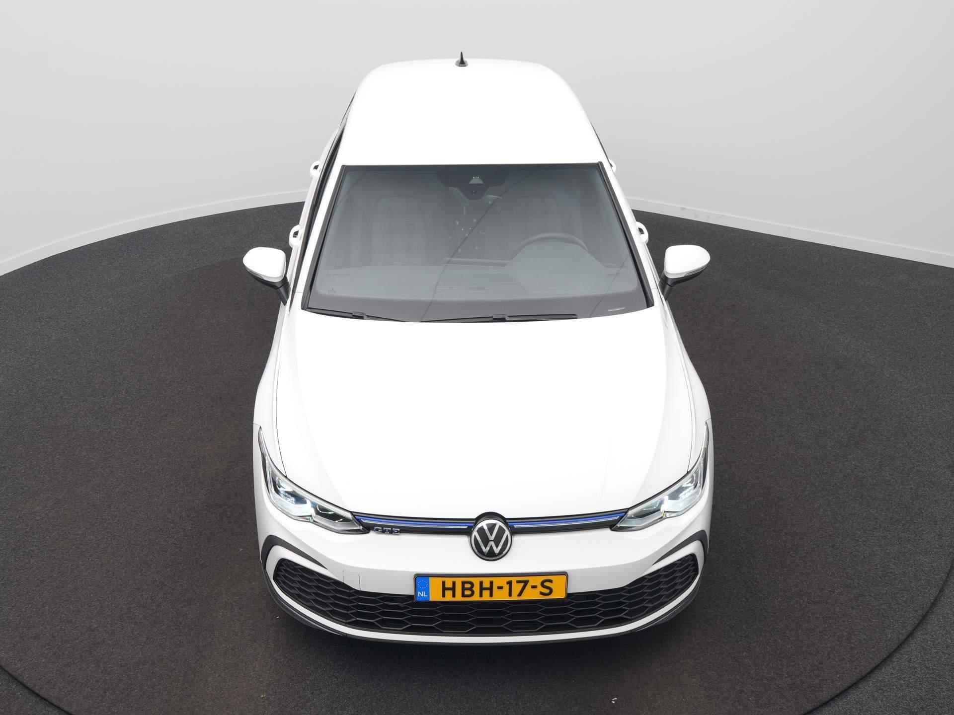 Volkswagen Golf 1.4 eHybrid GTE Navigatie - Camera - 18 Inch - Winterpakket - 11/61