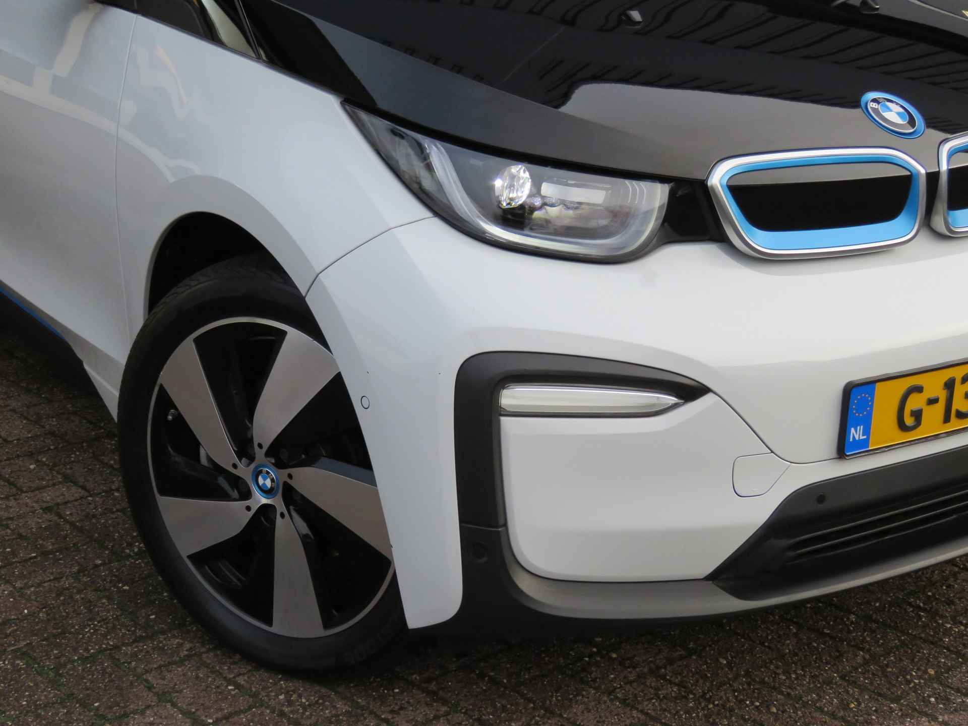 BMW i3 Basis 120Ah 42 kWh / Camera / Navi / 19 Inch / BOVAG garantie - 7/47