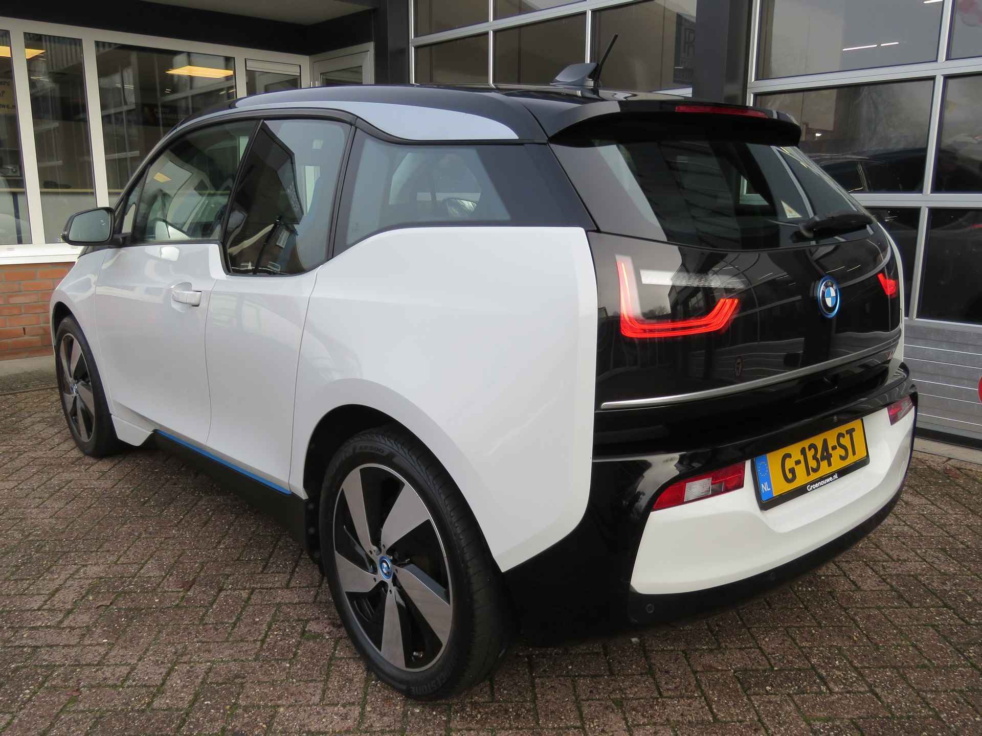 BMW i3 Basis 120Ah 42 kWh / Camera / Navi / 19 Inch / BOVAG garantie - 18/47