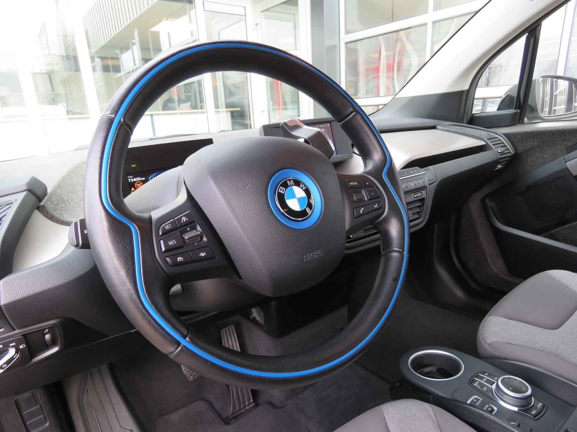 BMW i3 Basis 120Ah 42 kWh / Camera / Navi / 19 Inch / BOVAG garantie - 31/47